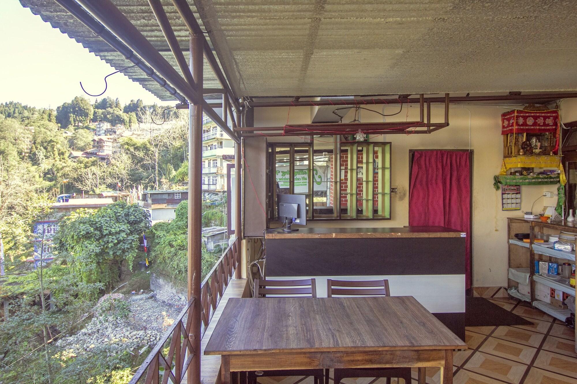 Vista Lobby OYO 25087 Hotel Horizon