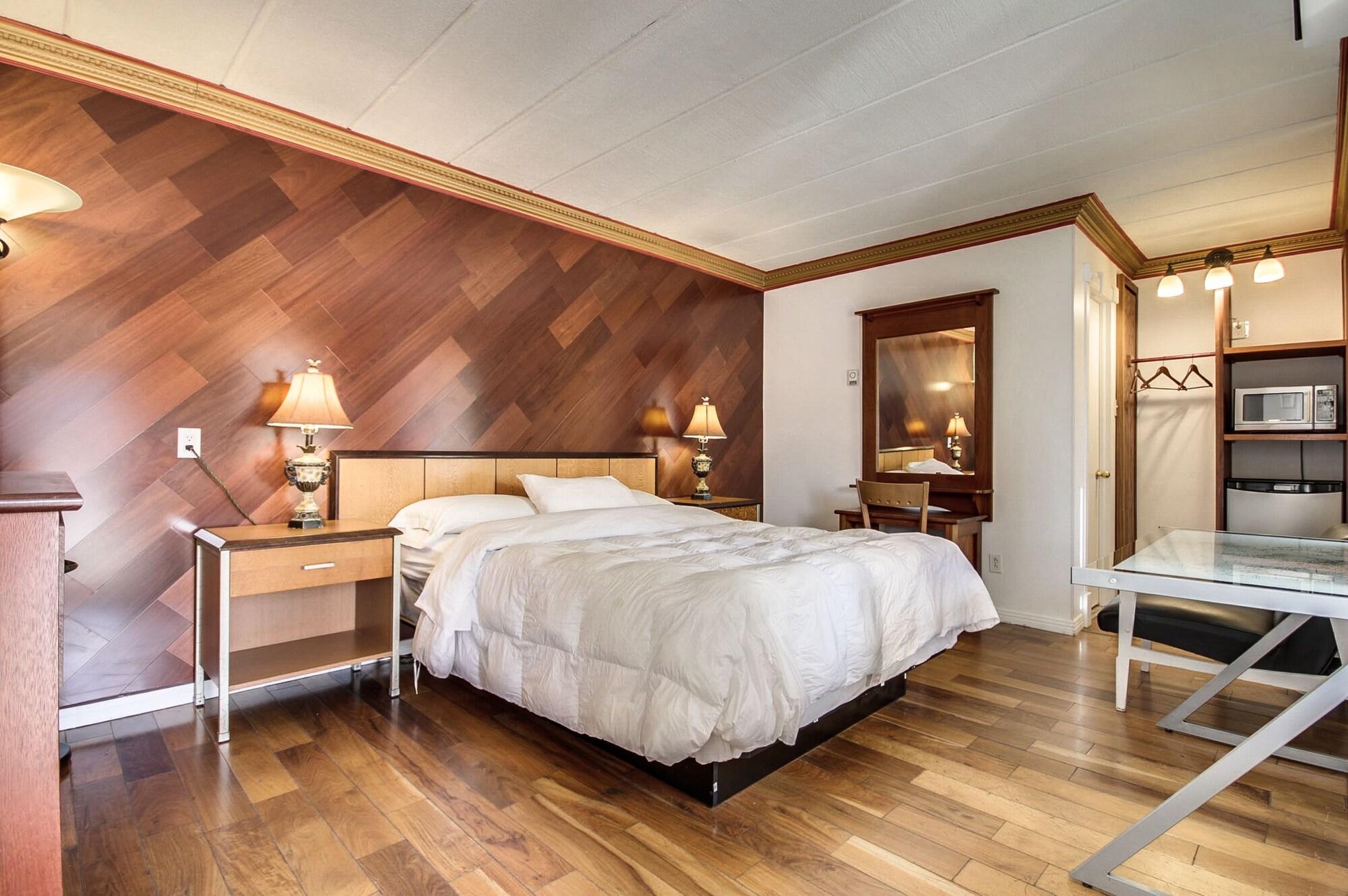 Varios Motel Bellefeuille