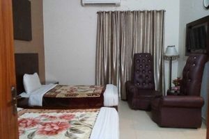 Alojamiento - Bhittai Hotel