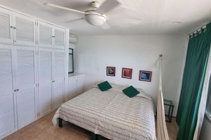 Alquiler Vacacional - New Beachfront PH at Brisas By The Spot