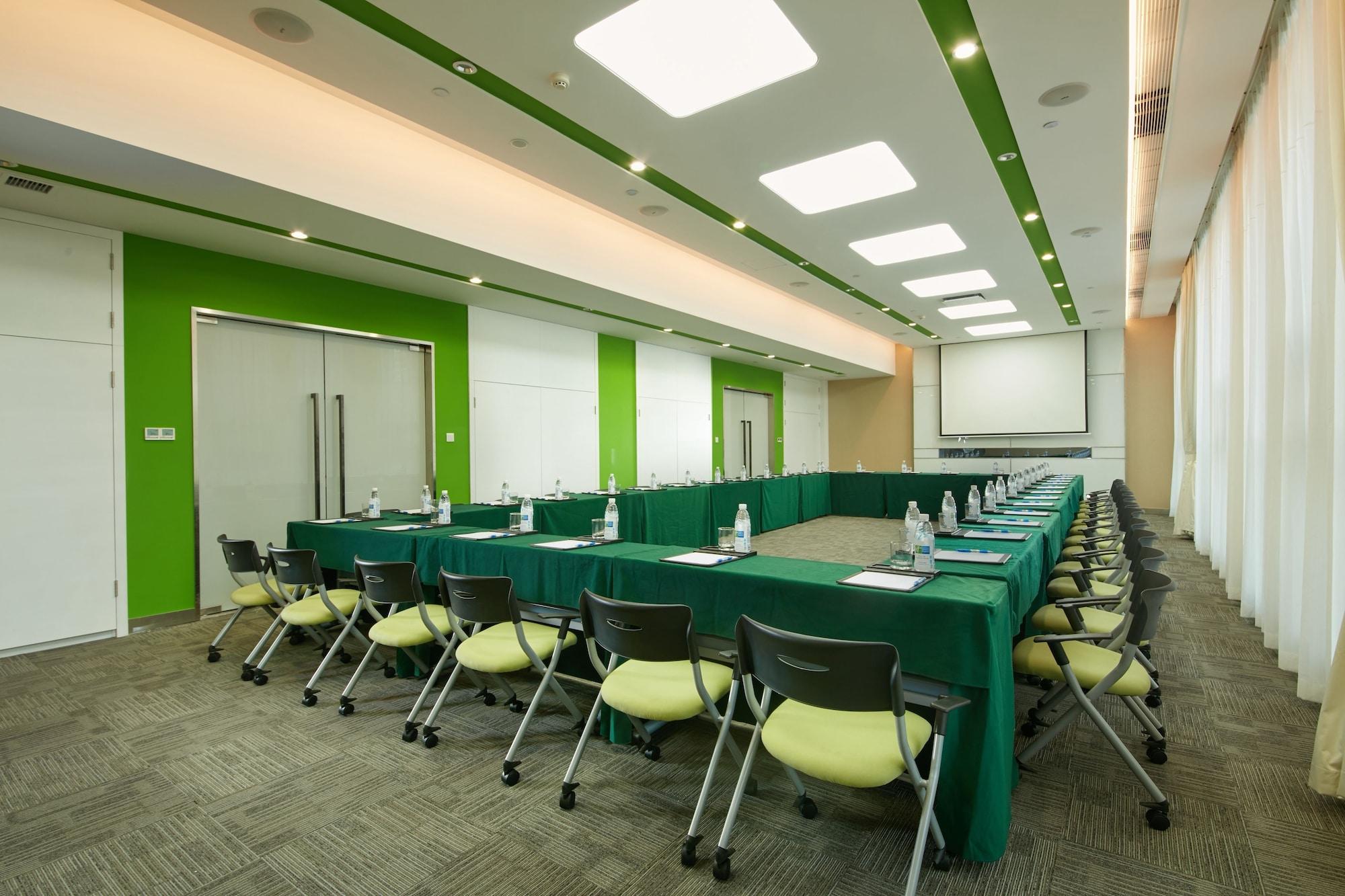 Sala de Reuniones Holiday Inn Express Leshan City Square by IHG