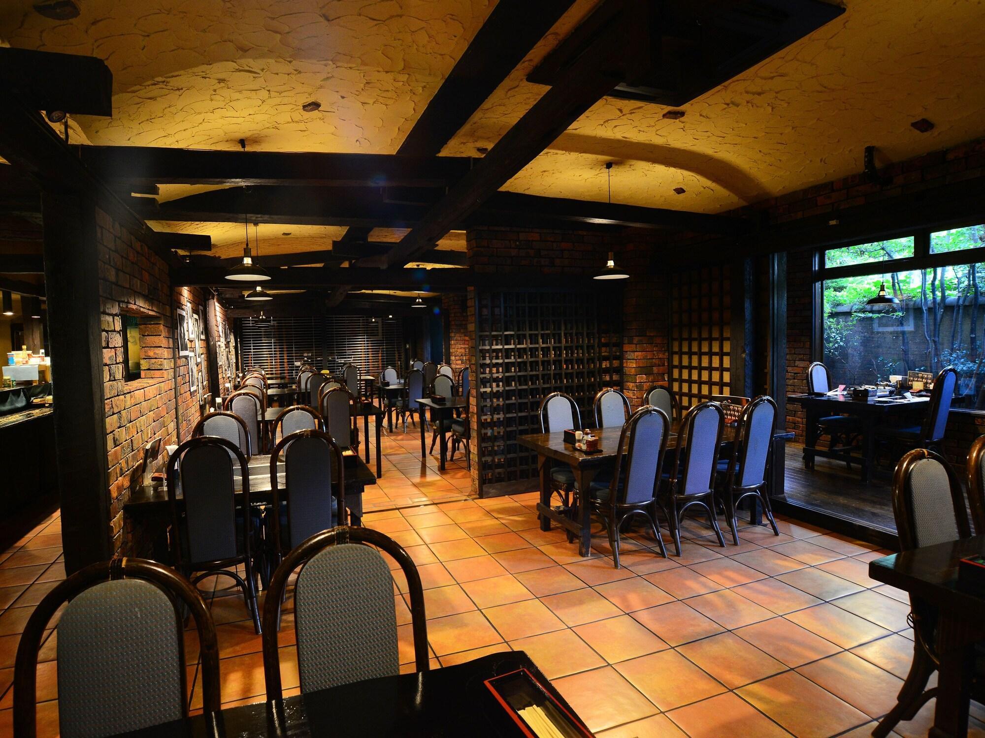Bar/Salón Hotel Kusakabe Armeria