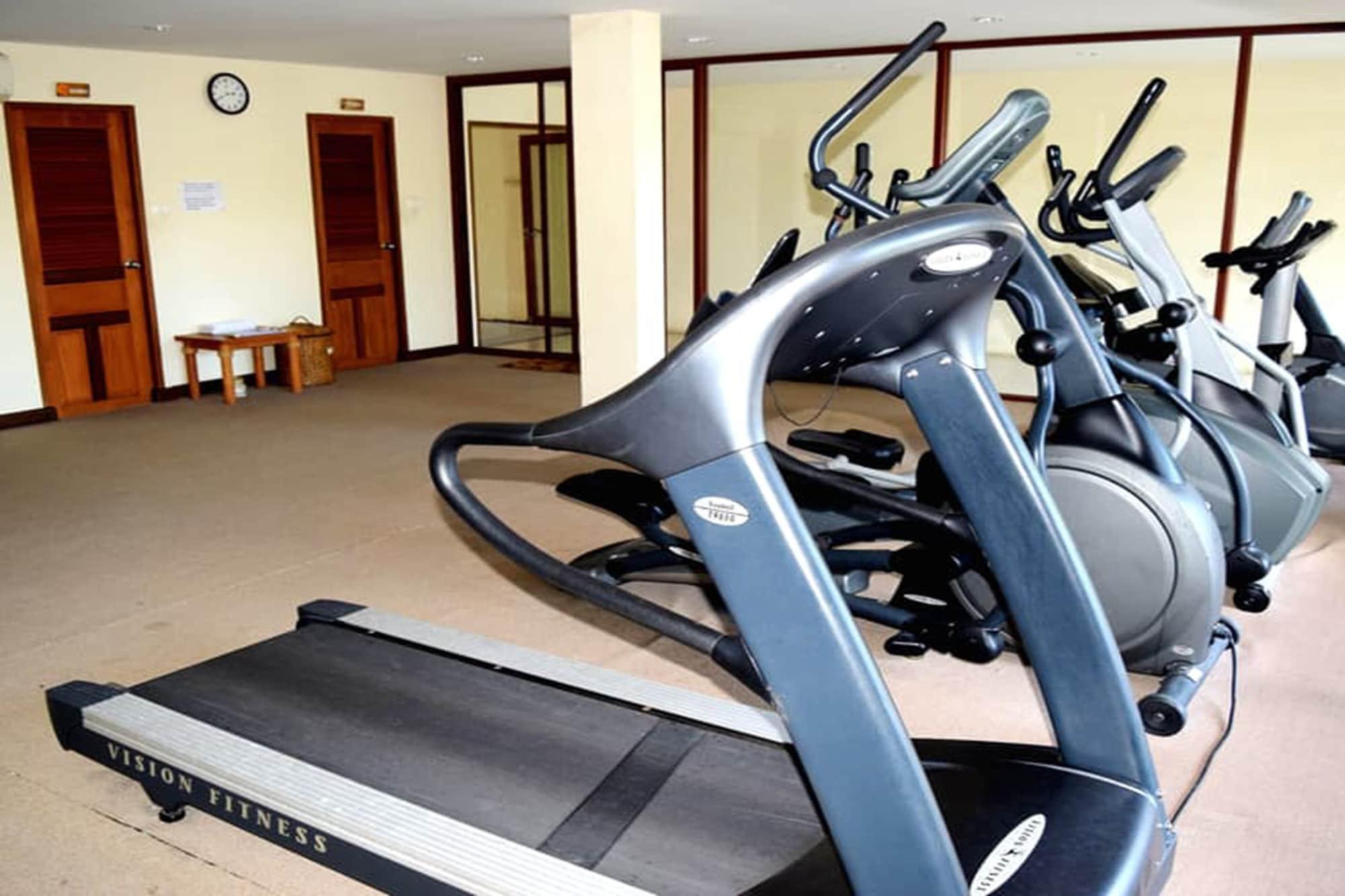 Gimnasio Deva Beach Resort Samui