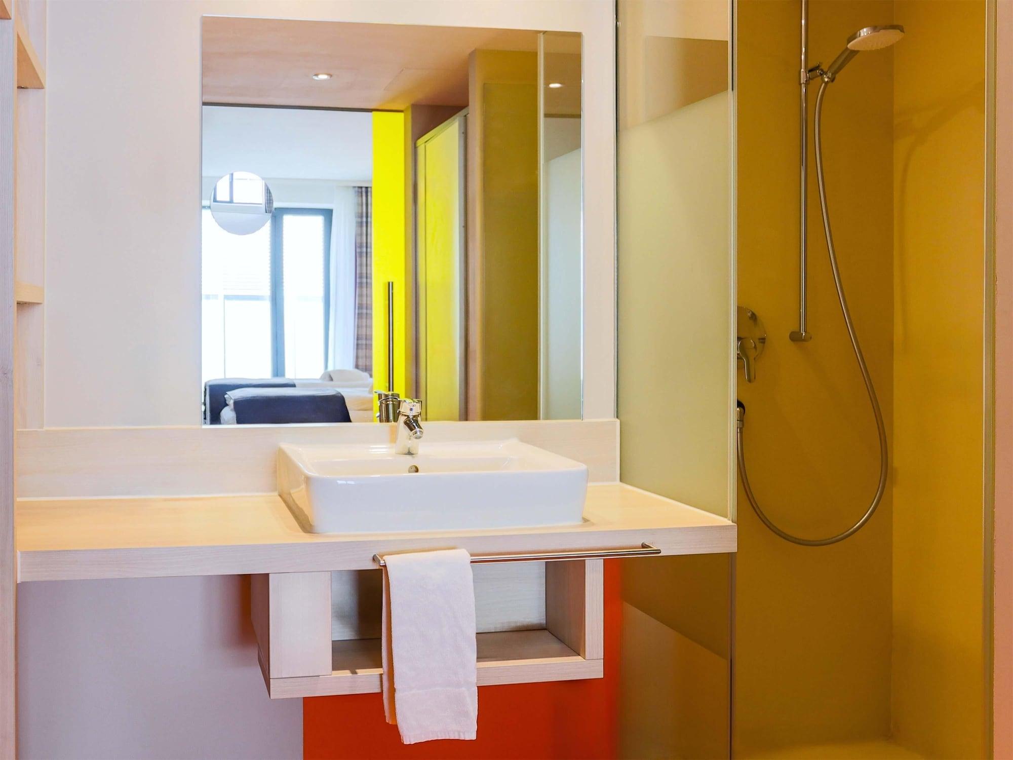 Equipamiento de Habitación B&B Hotel Aalen