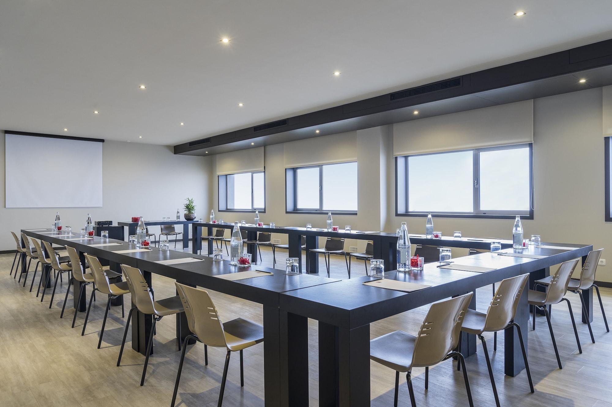 Sala de Reuniones HF Tuela Porto