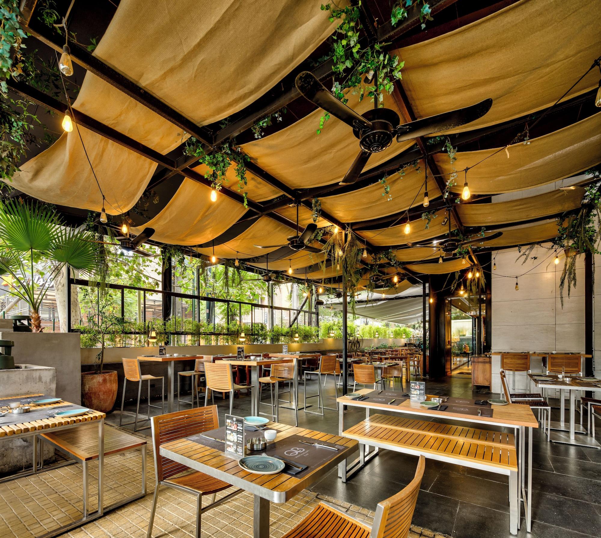Restaurant DoubleTree by Hilton Hotel Santiago - Vitacura