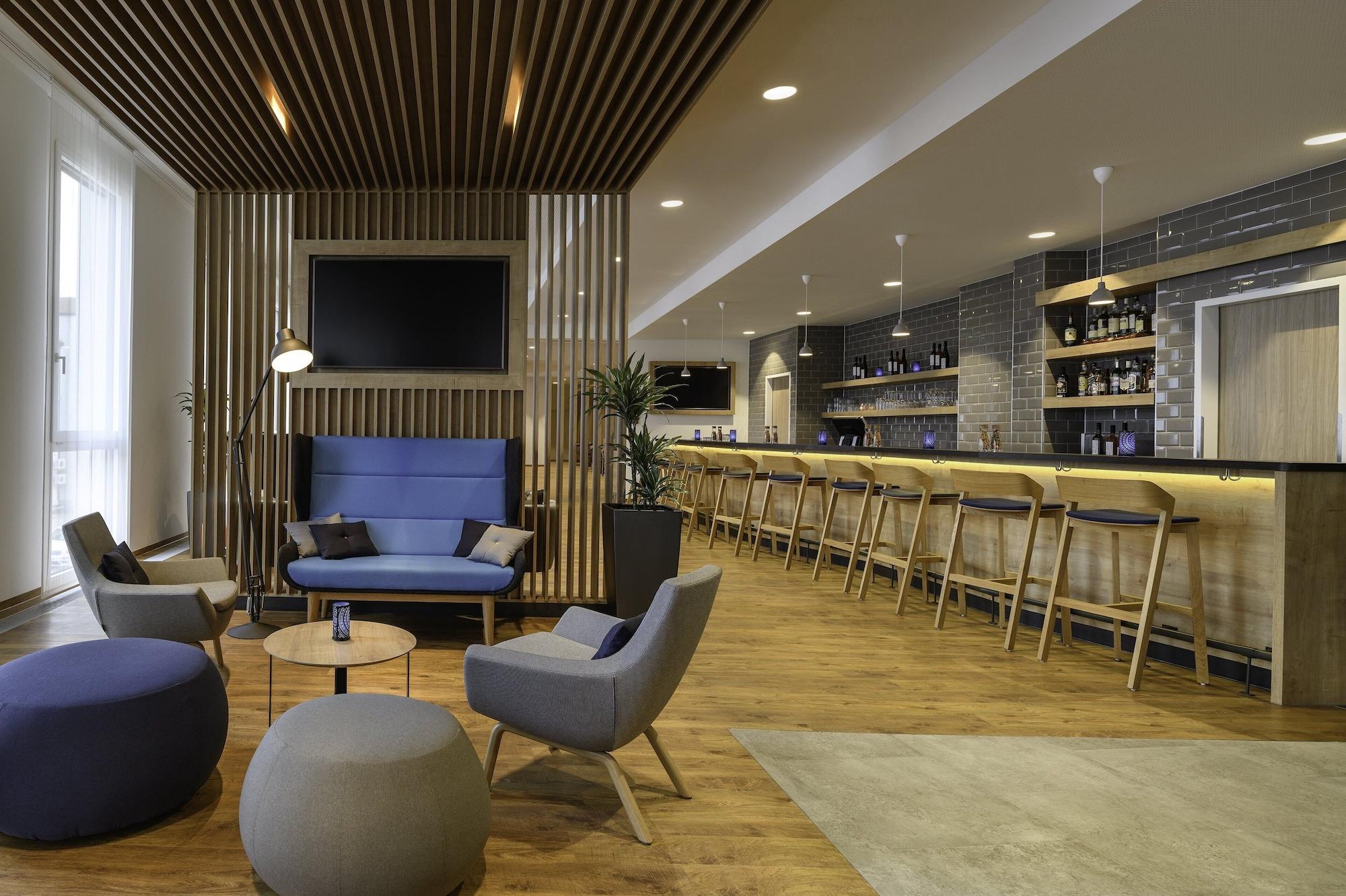 Bar/Salón Holiday Inn Express Regensburg by IHG