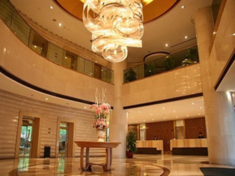 Vista Lobby Portman Plaza