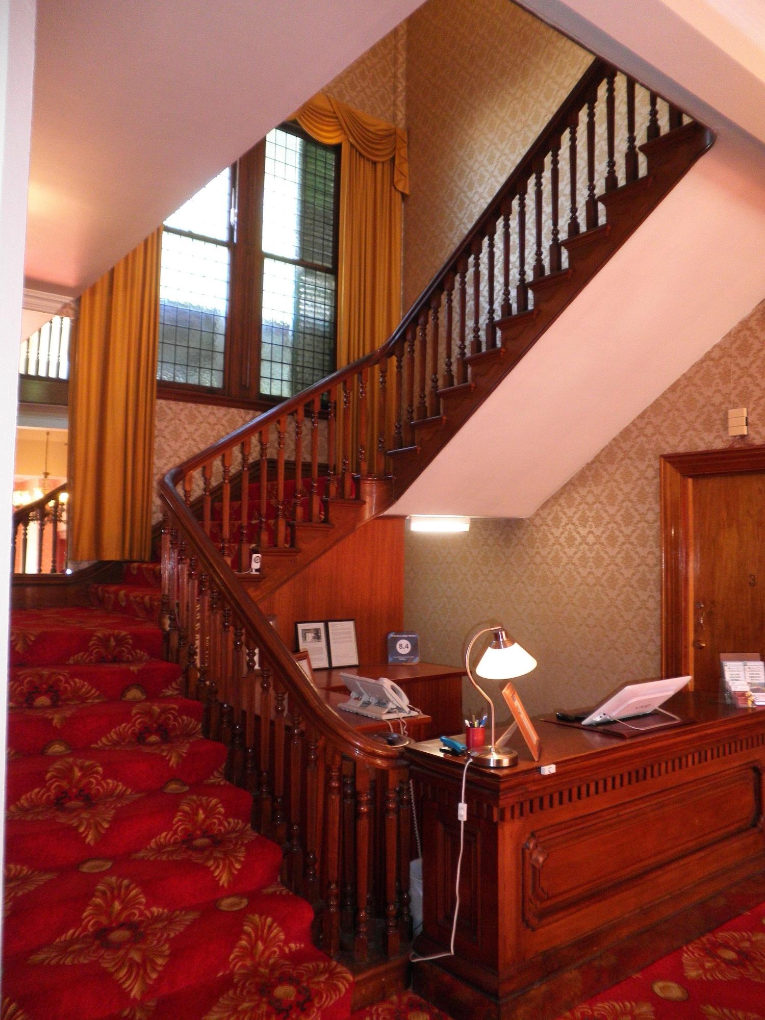 Varios Princes Lodge Motel