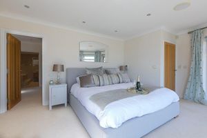 Alquiler Vacacional - Luxury spacious sea front house with indoor swimming pool