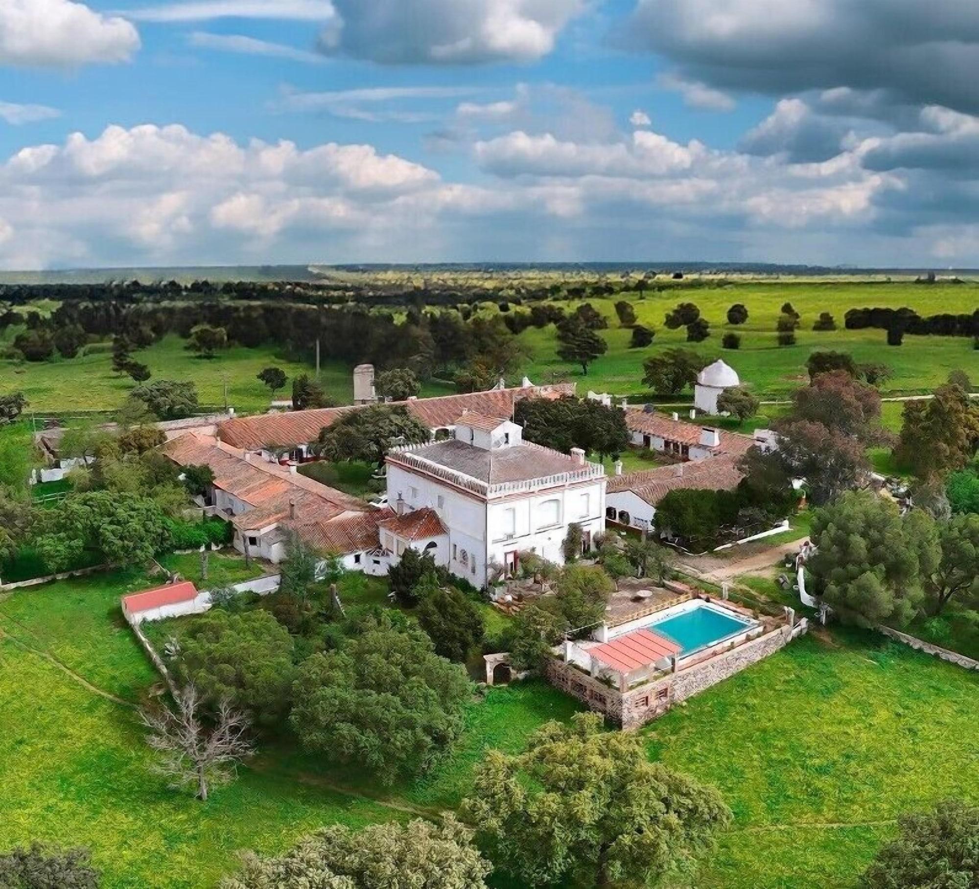 Varios HOTEL RURAL EL VAQUERIL