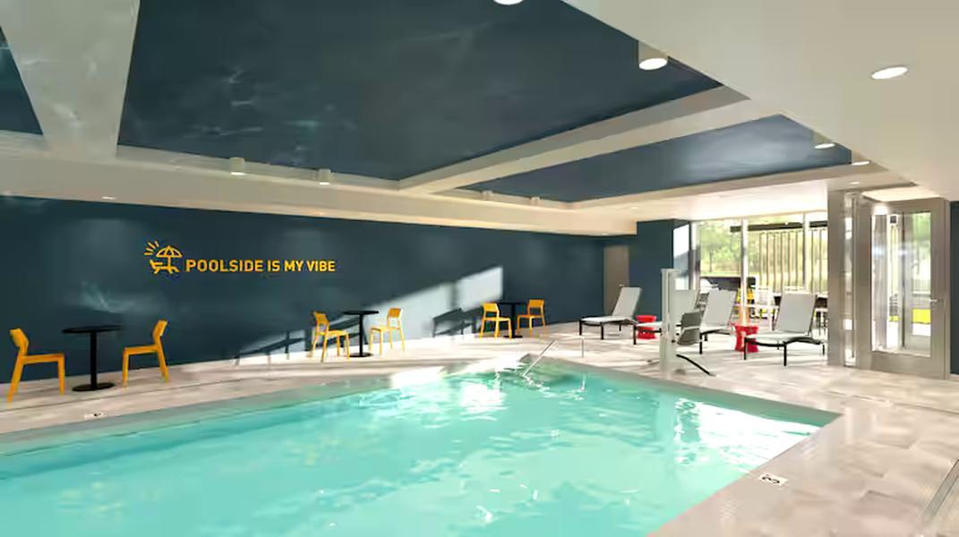 Vista Piscina Home2 Suites By Hilton Vaughan Toronto On