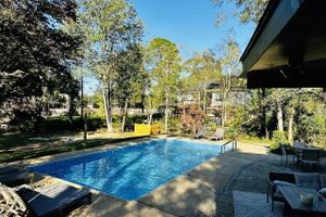 Alquiler Vacacional - Waterfront Home w/ Pool, RV Hookup, & River View