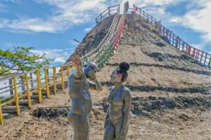 Actividad - Volcan del Totumo Y Playa de Manzanillo