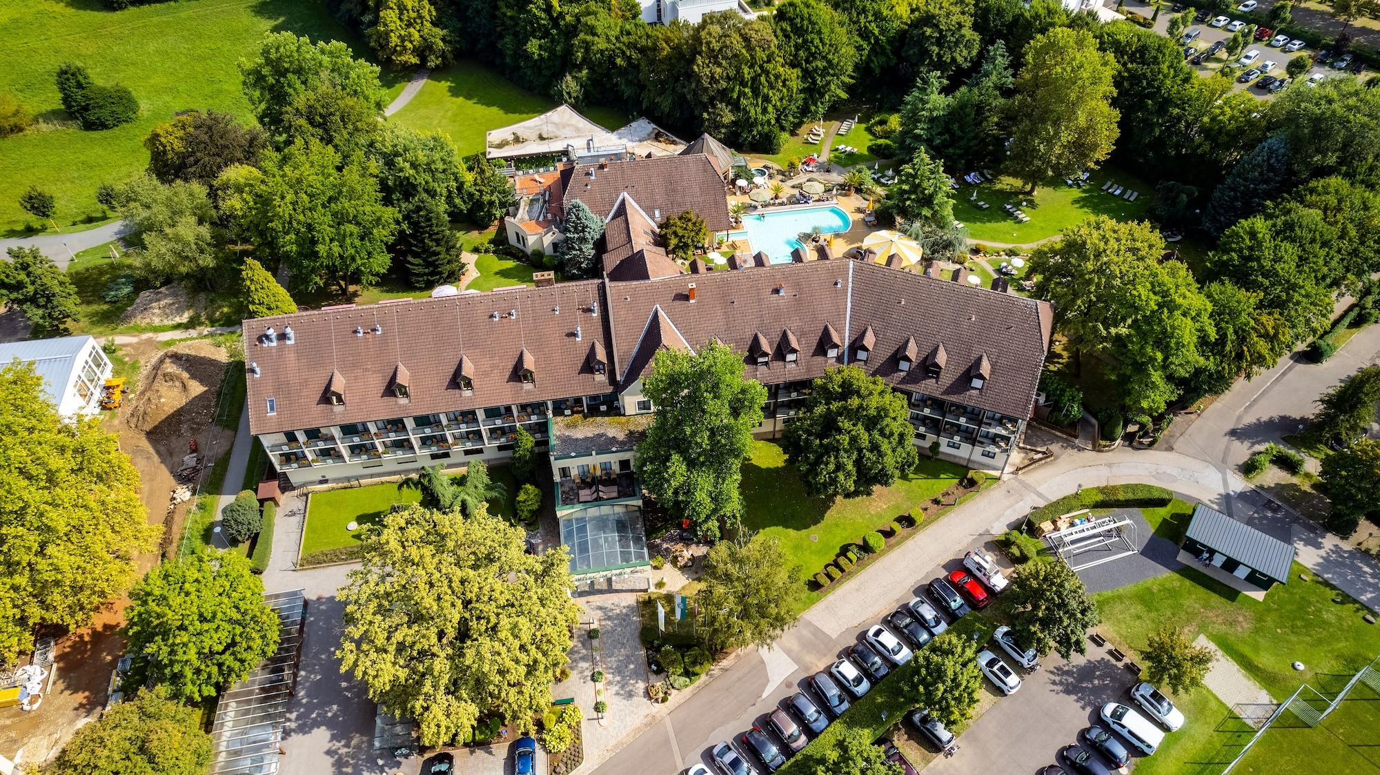 Vista Exterior Hotel im Park