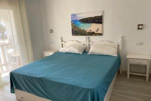 Alquiler Vacacional - APTO MAJORCA WHIT POOL 50 METER FROM THE SEA