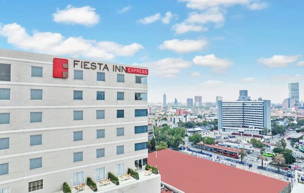 Fiesta Inn Express Ciudad de México Forum Buenavista - Hoteles cerca de Basílica de Guadalupe en Ciudad de México