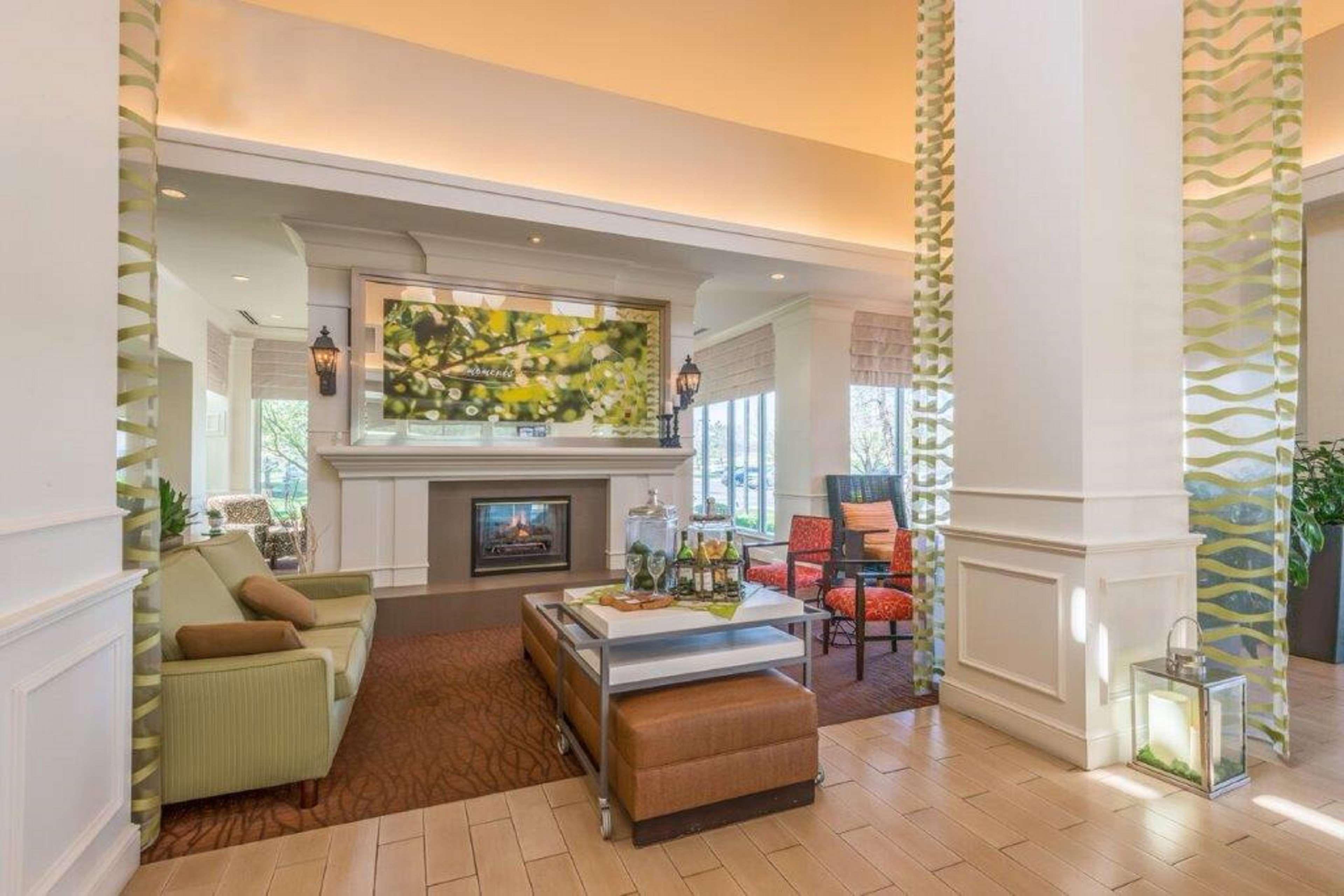 Vista Lobby Hilton Garden Inn Wichita