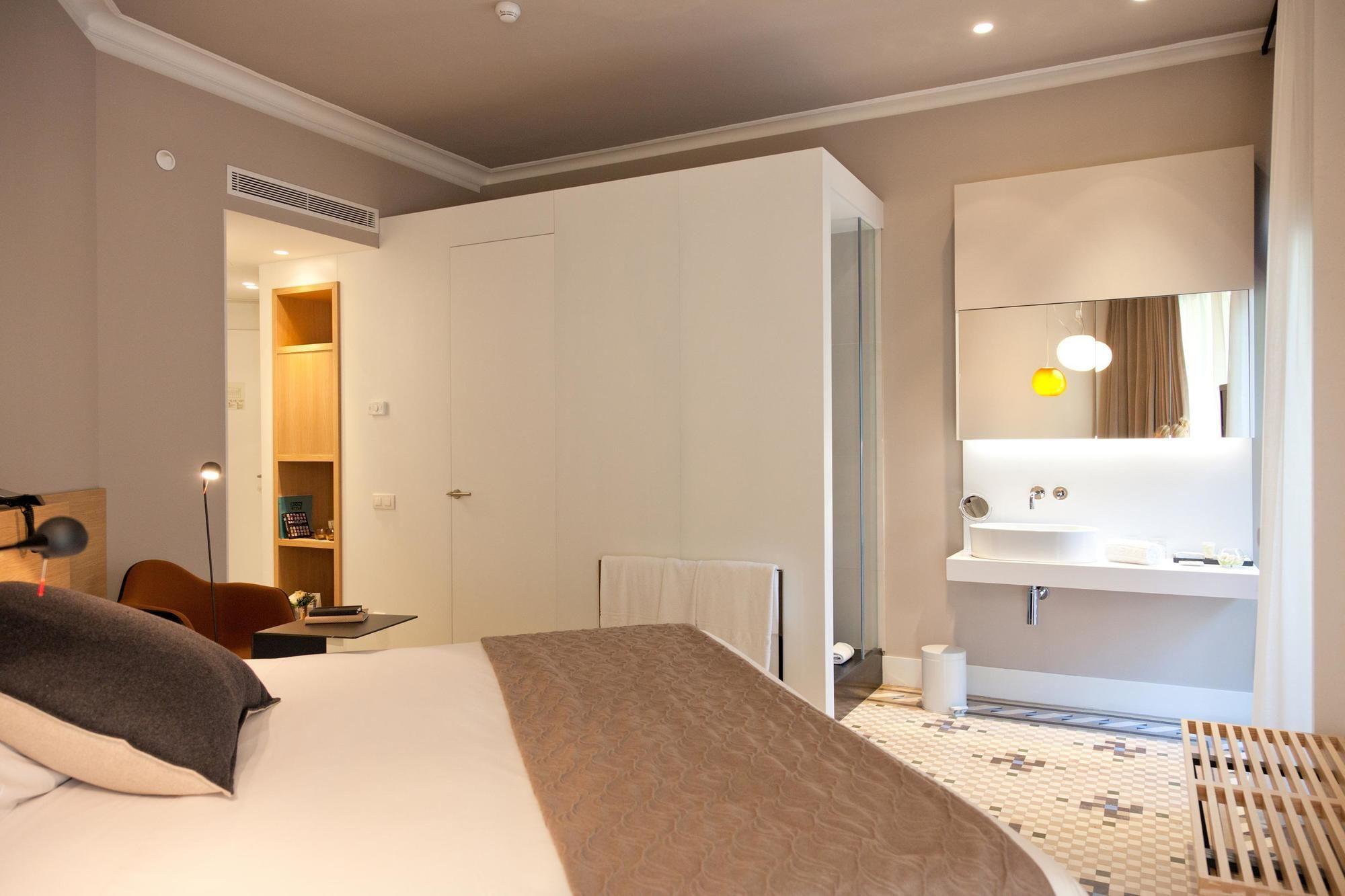 Hotel Alexandra Barcelona Hotel, Curio Collection by Hil