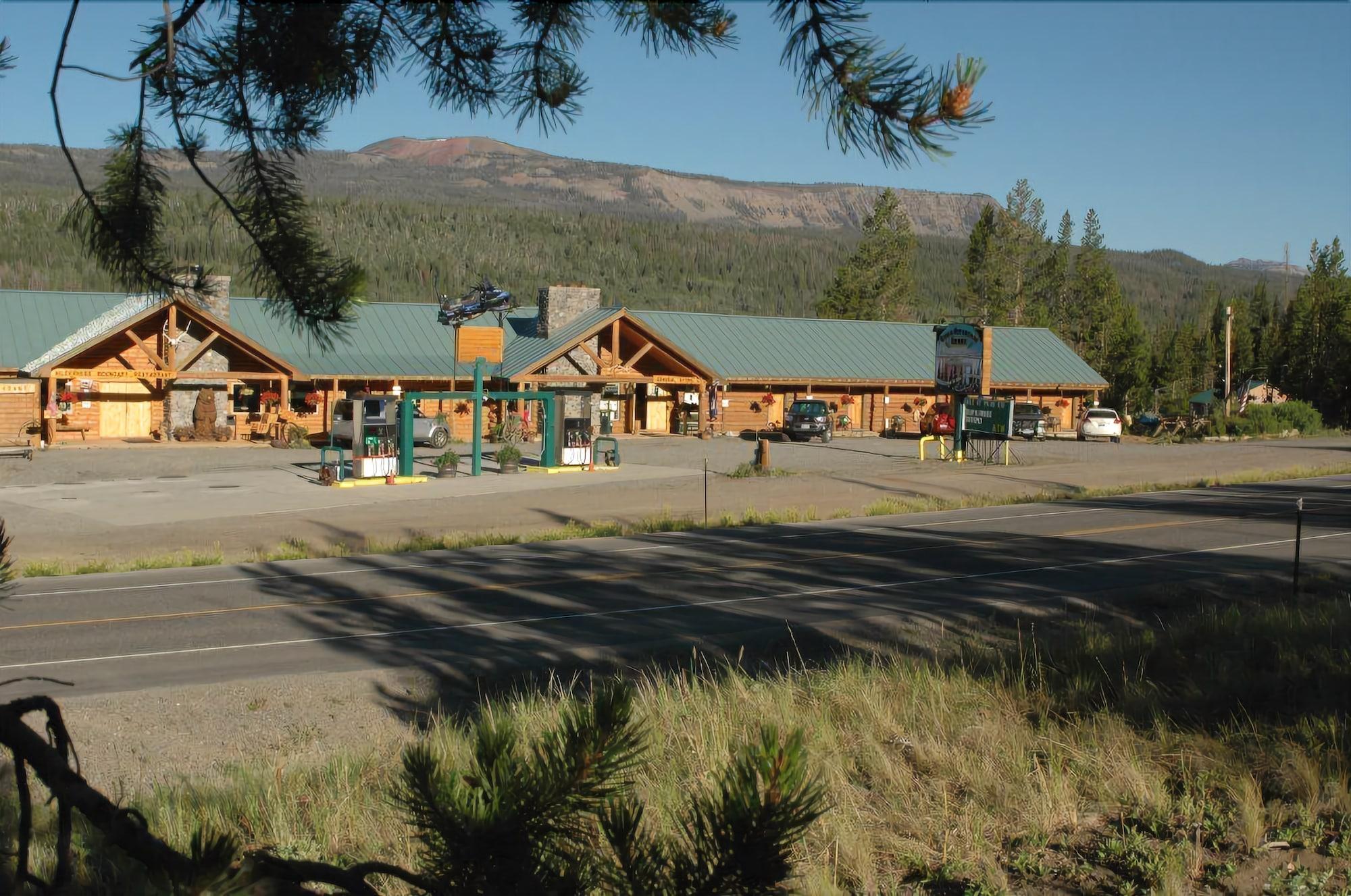 Vista Exterior Lava Mountain Lodge