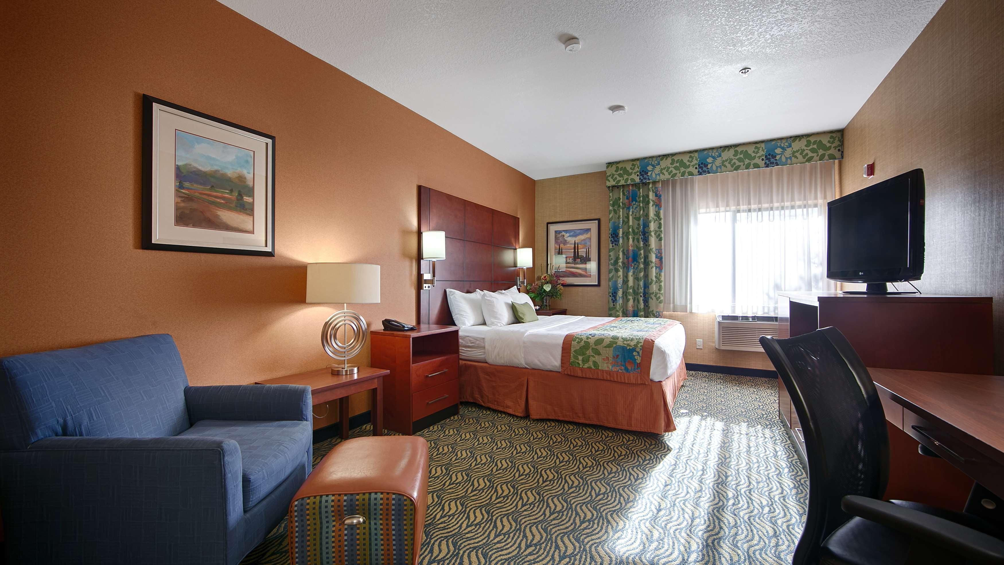 Vista Exterior Best Western Plus Fresno Inn