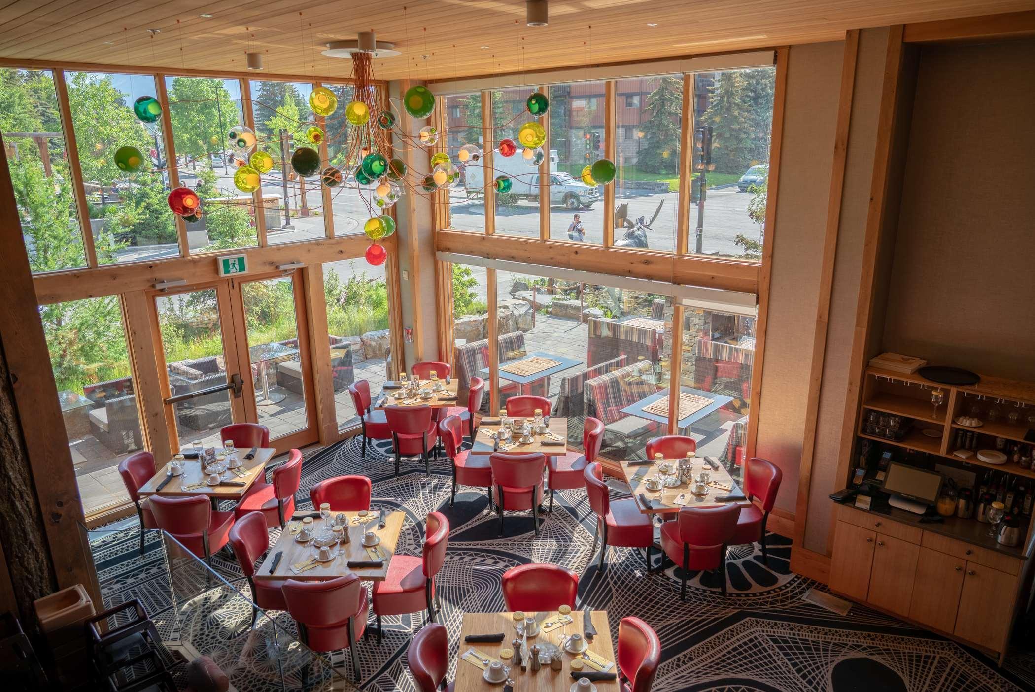 Restaurant Moose Hotel And Suites