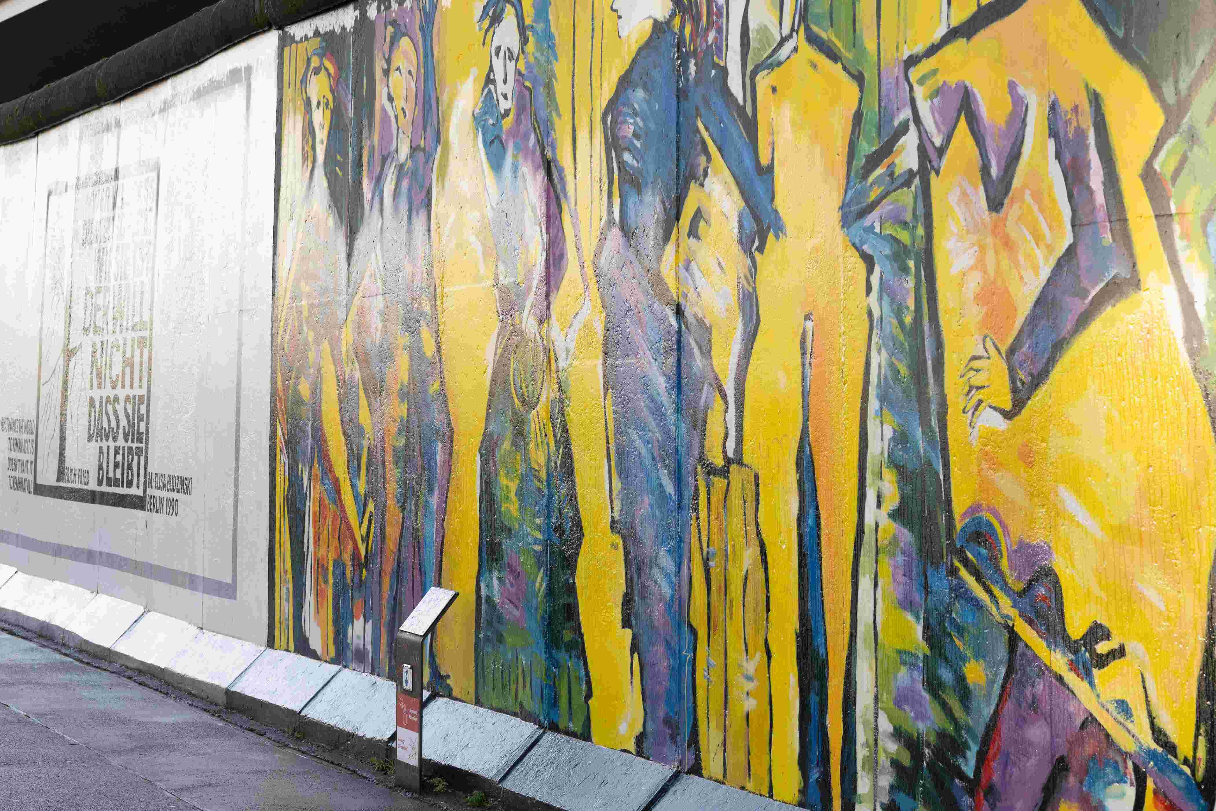 Vista Exterior Locke at East Side Gallery