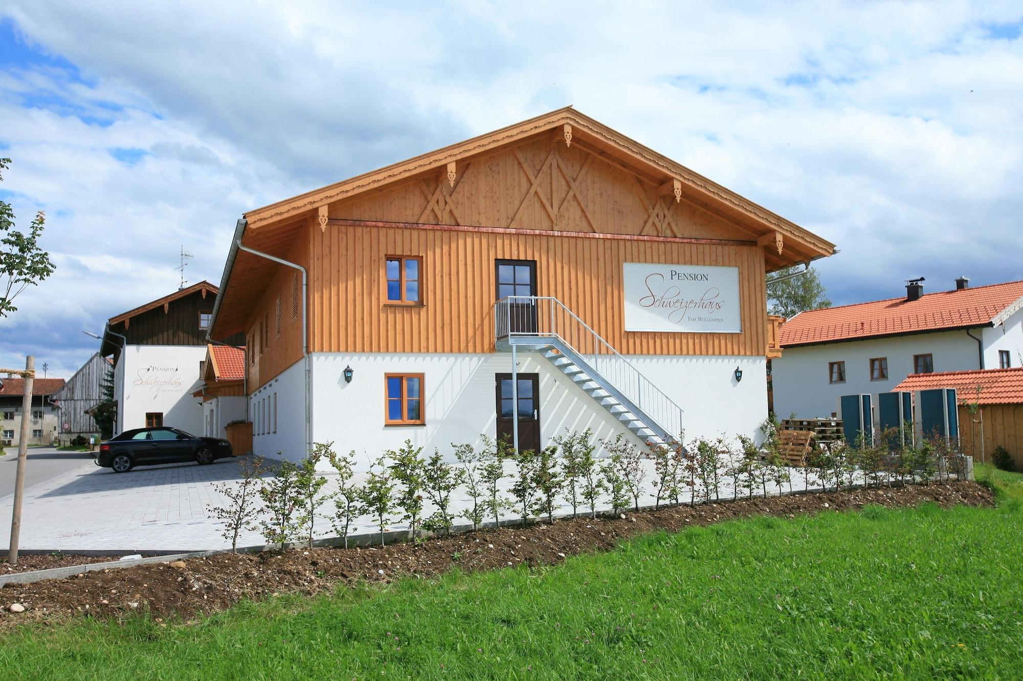 Vista Exterior Pension Schweizerhaus