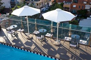 Alojamiento - Mondial Hotel