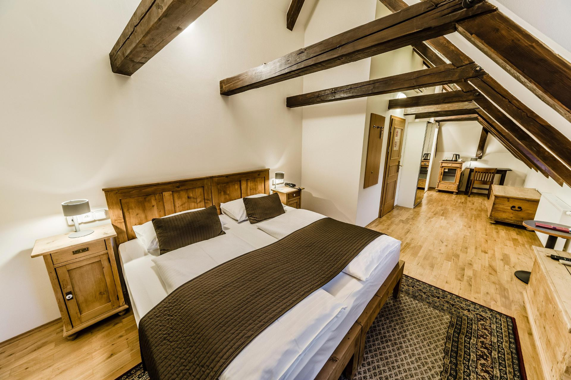 Archibald at the Charles Bridge Hotel