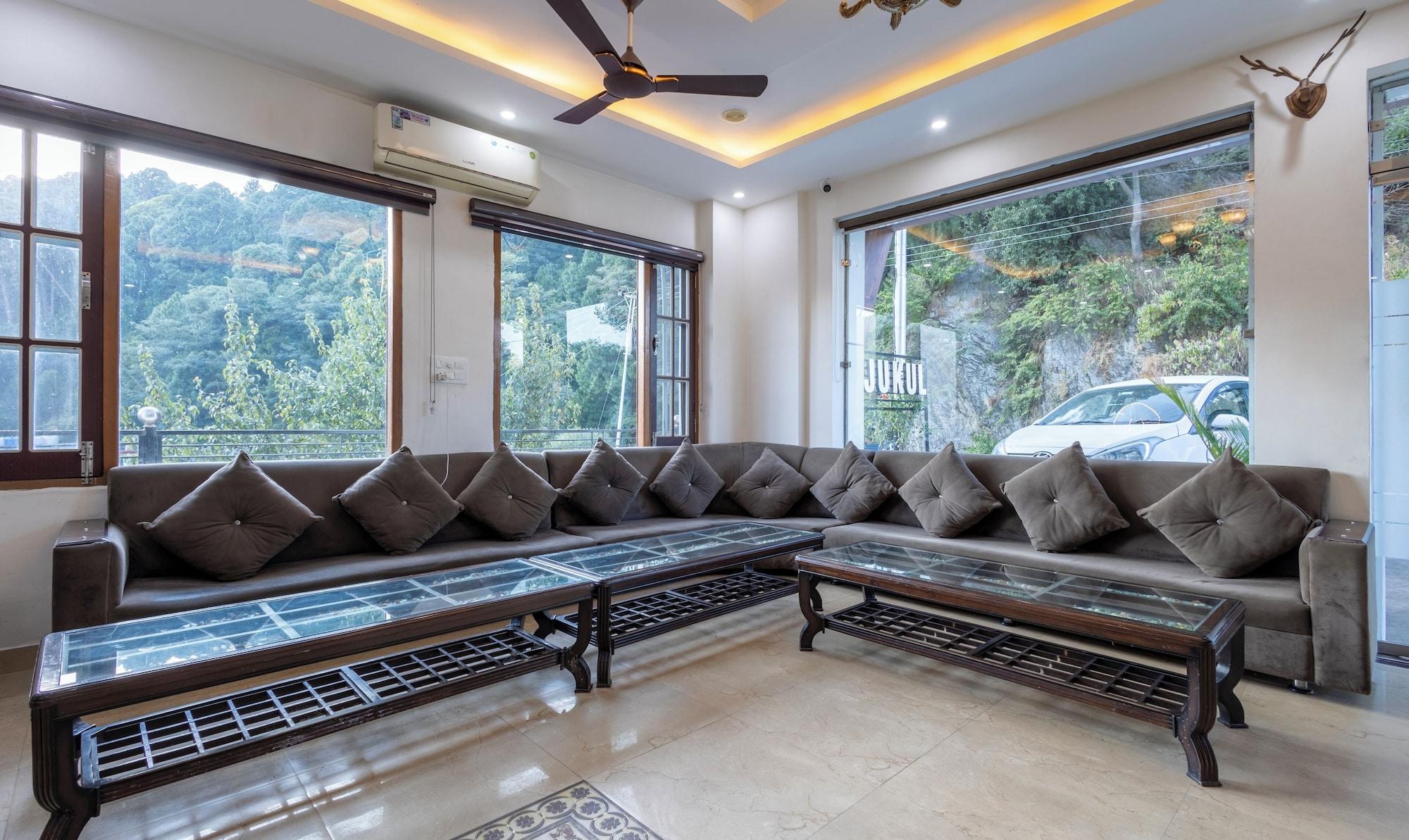 Vista Lobby Treebo Anjukul