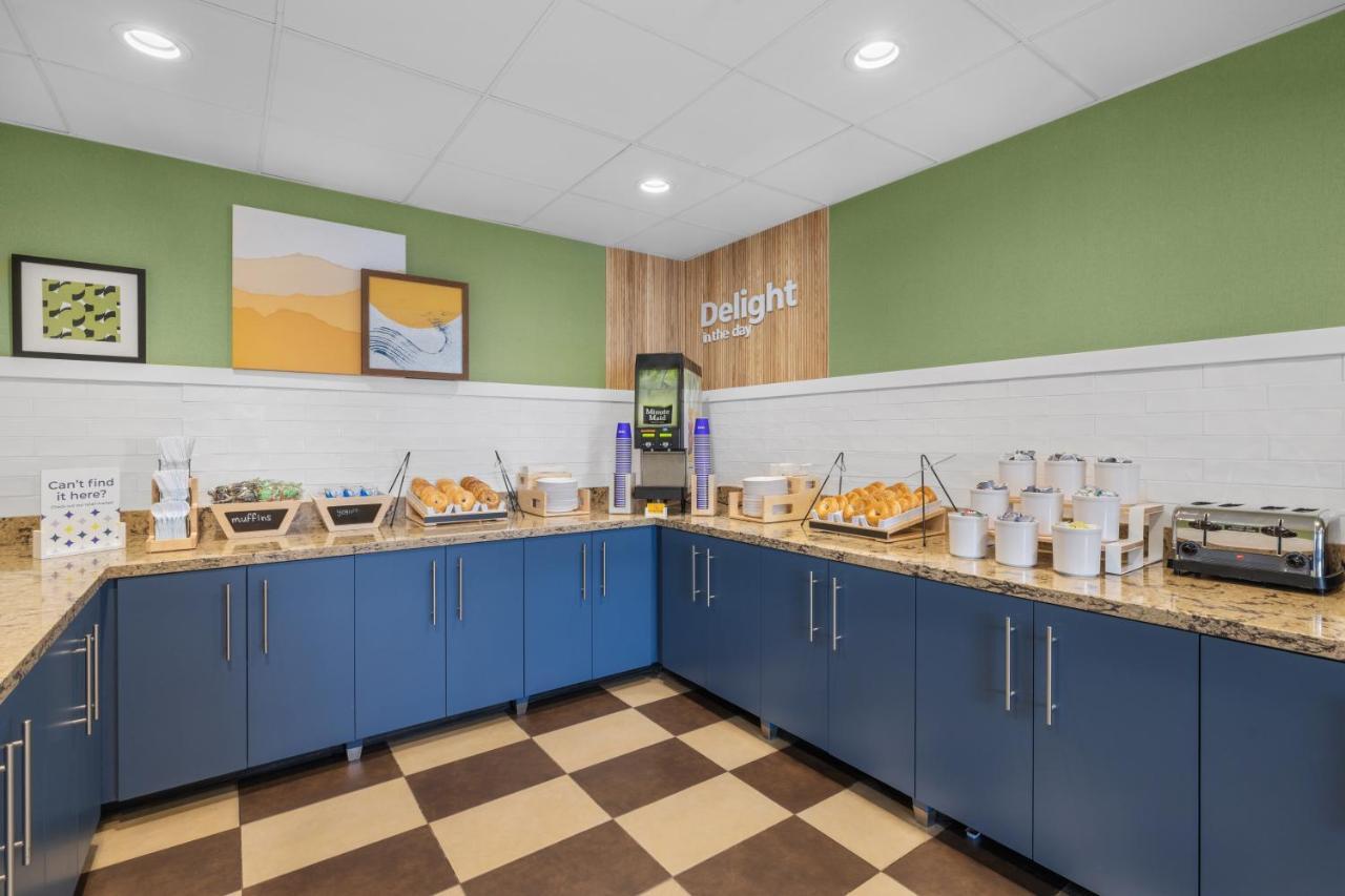 Restaurant Spark By Hilton Bakersfield Central