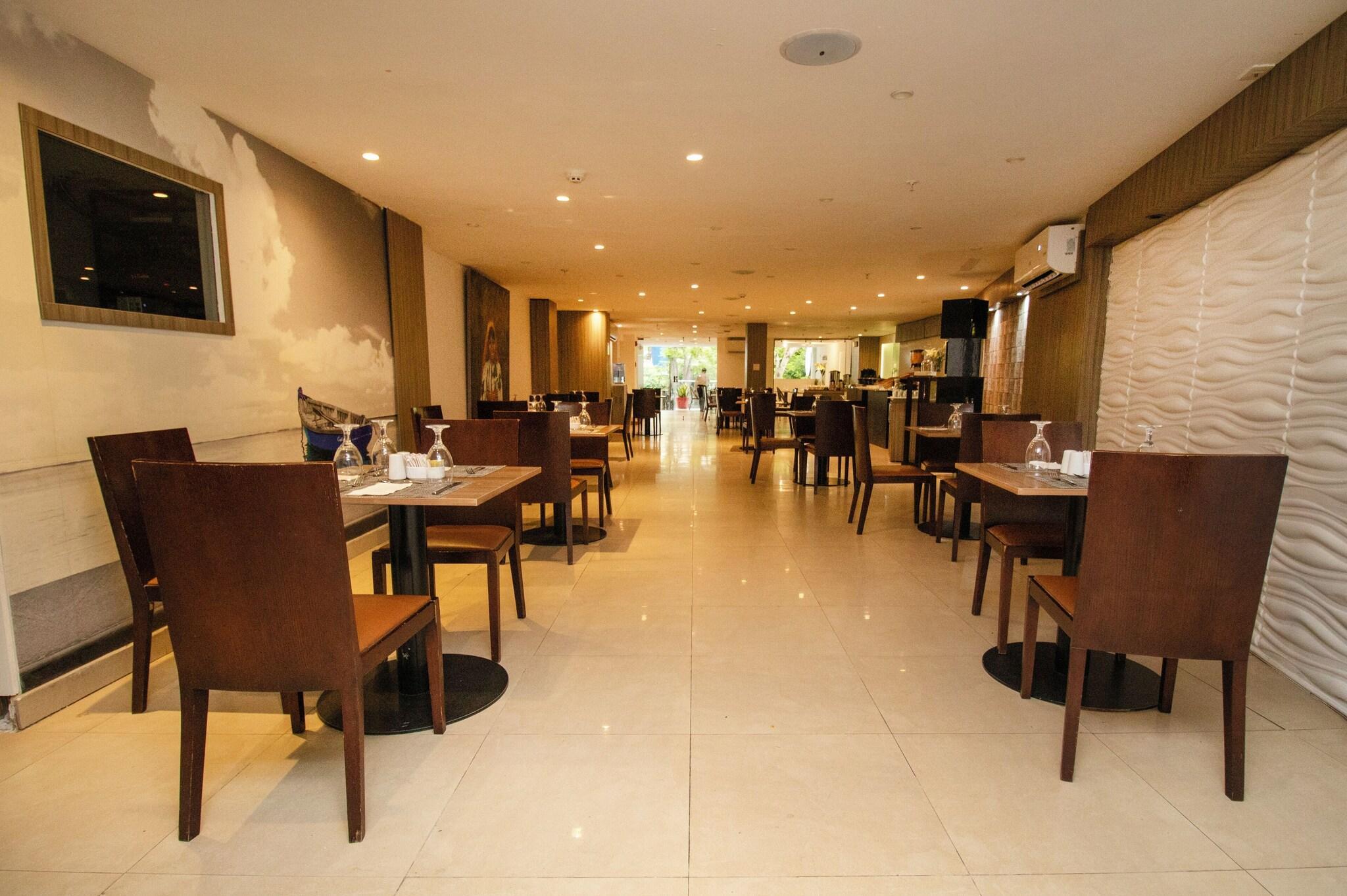 Restaurant Ramada Panama Centro Via Argentina
