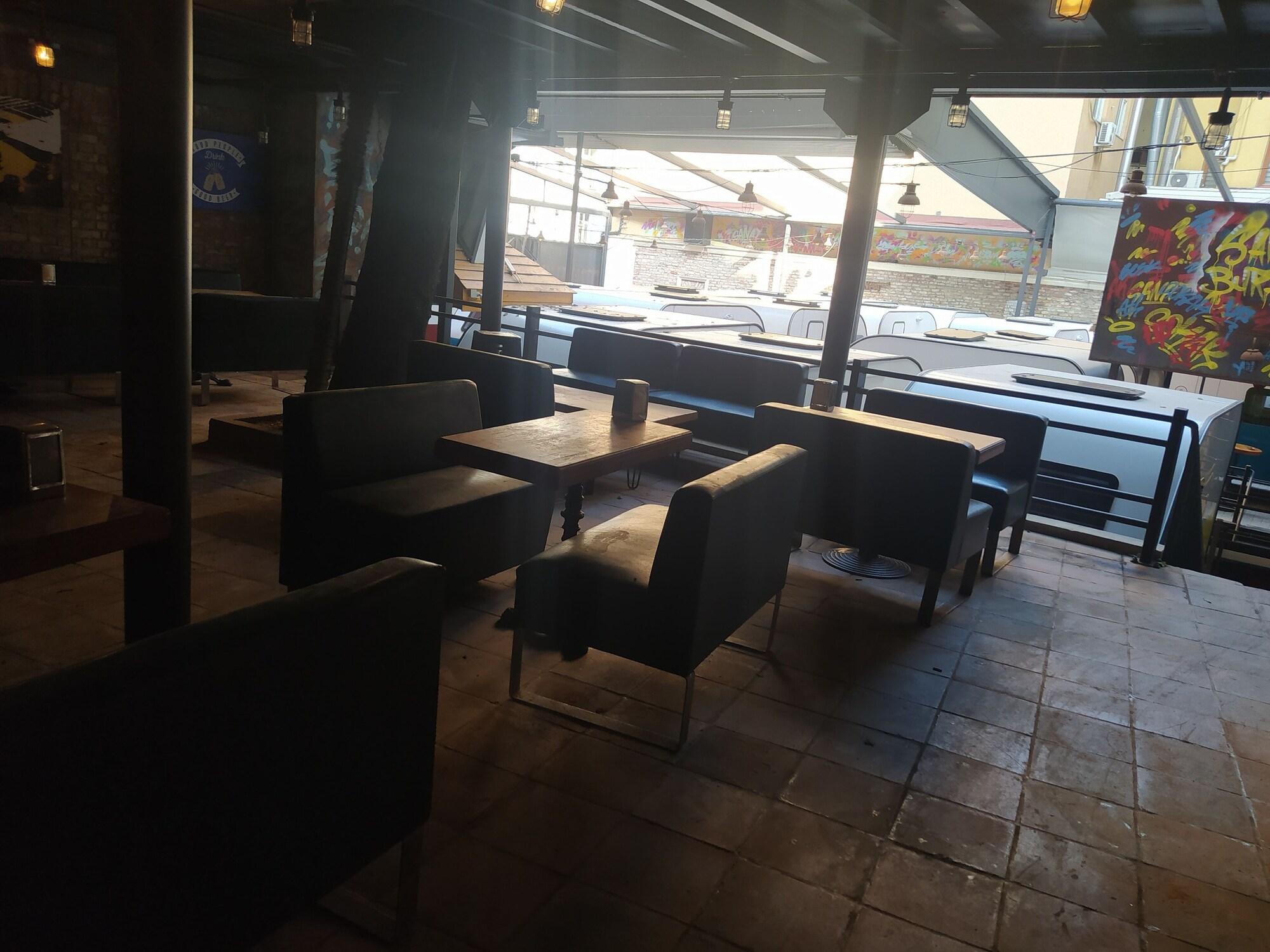 Bar/Salón Sanat Hostel Taksim