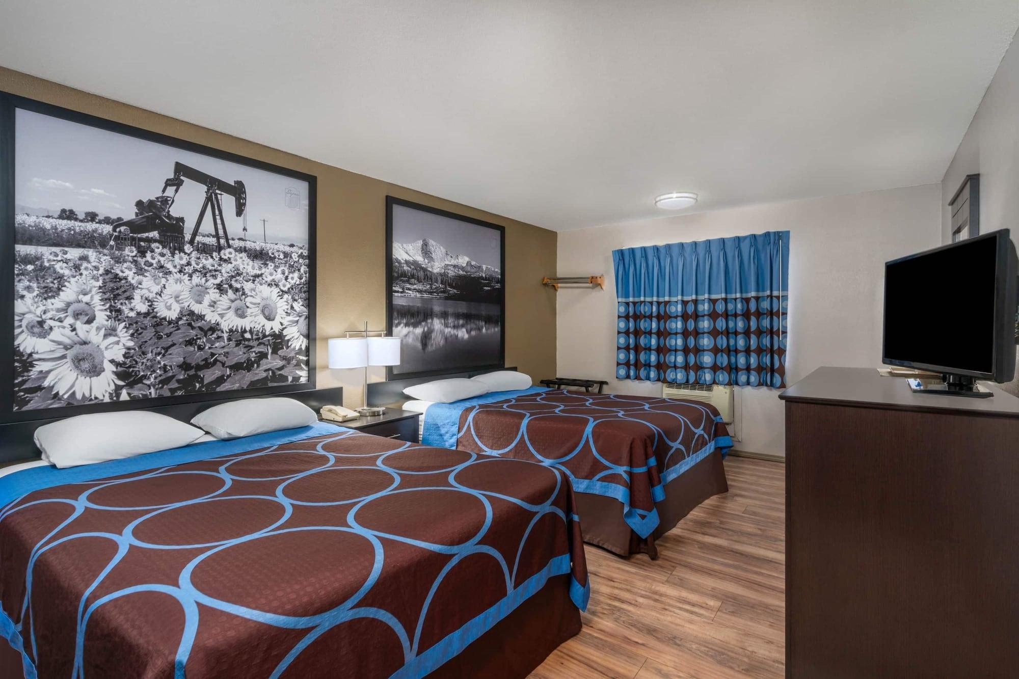 Varios Super 8 by Wyndham Cortez/Mesa Verde Area