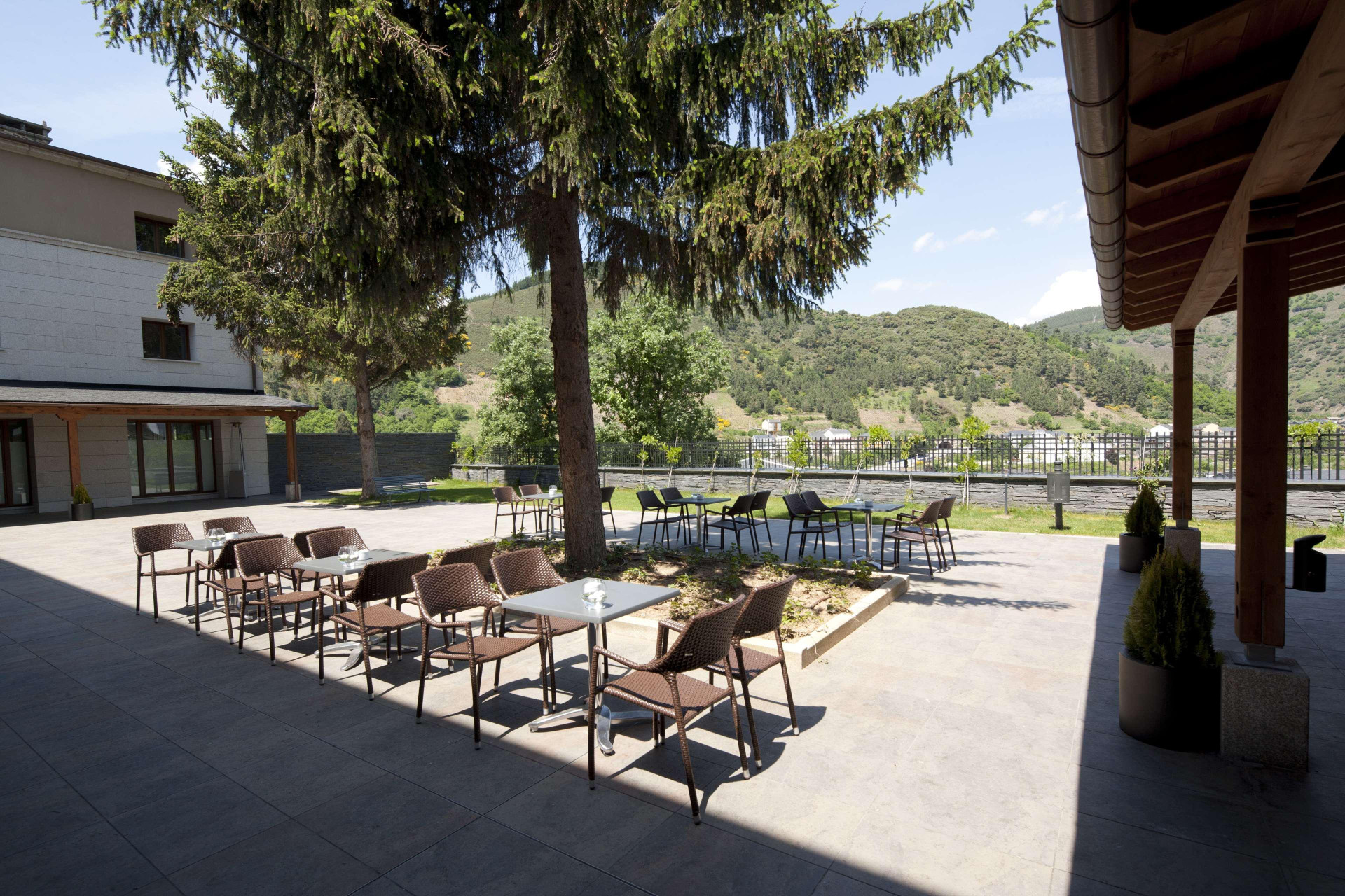 Bar/Salón Parador Villafranca del Bierzo
