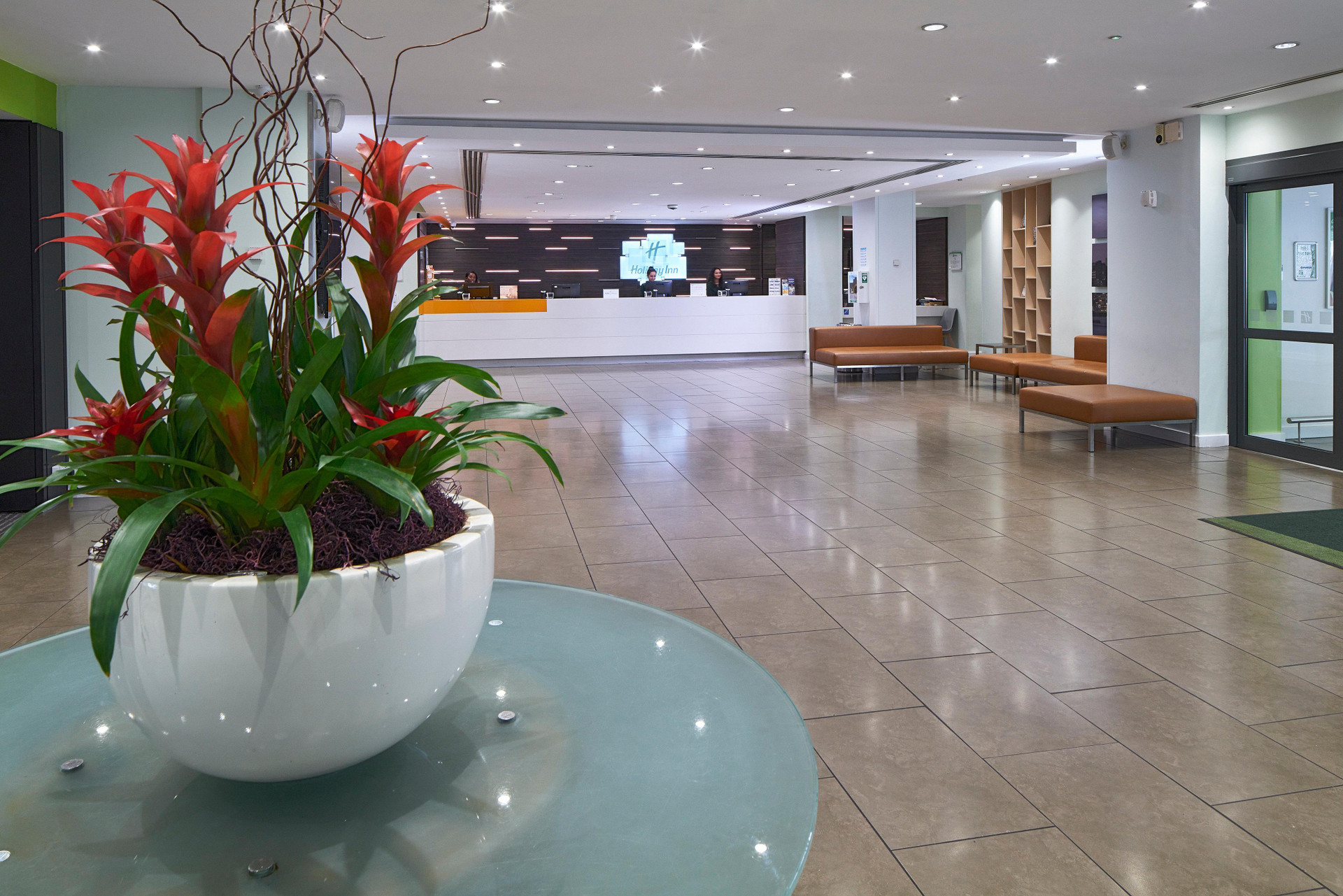 Vista Lobby Holiday Inn London-Bloomsbury Hotel by IHG