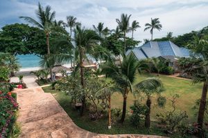 Alojamiento - King's Garden Resort