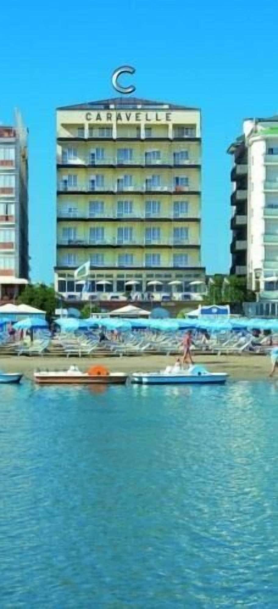 Vista Exterior Hotel Caravelle