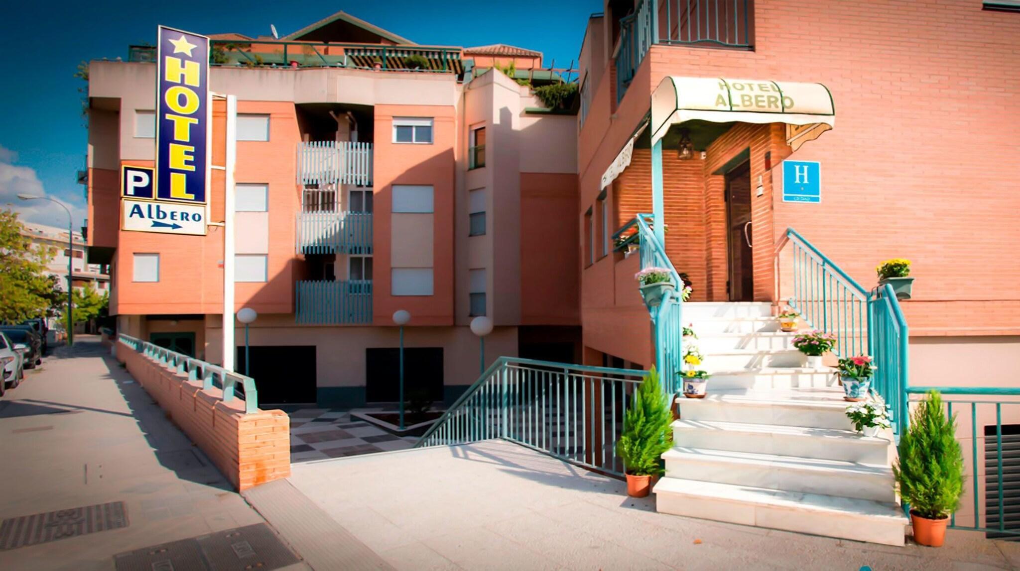 Vista Exterior Hotel Albero