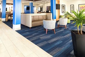 Alojamiento - Holiday Inn Express & Suites Commerce by IHG