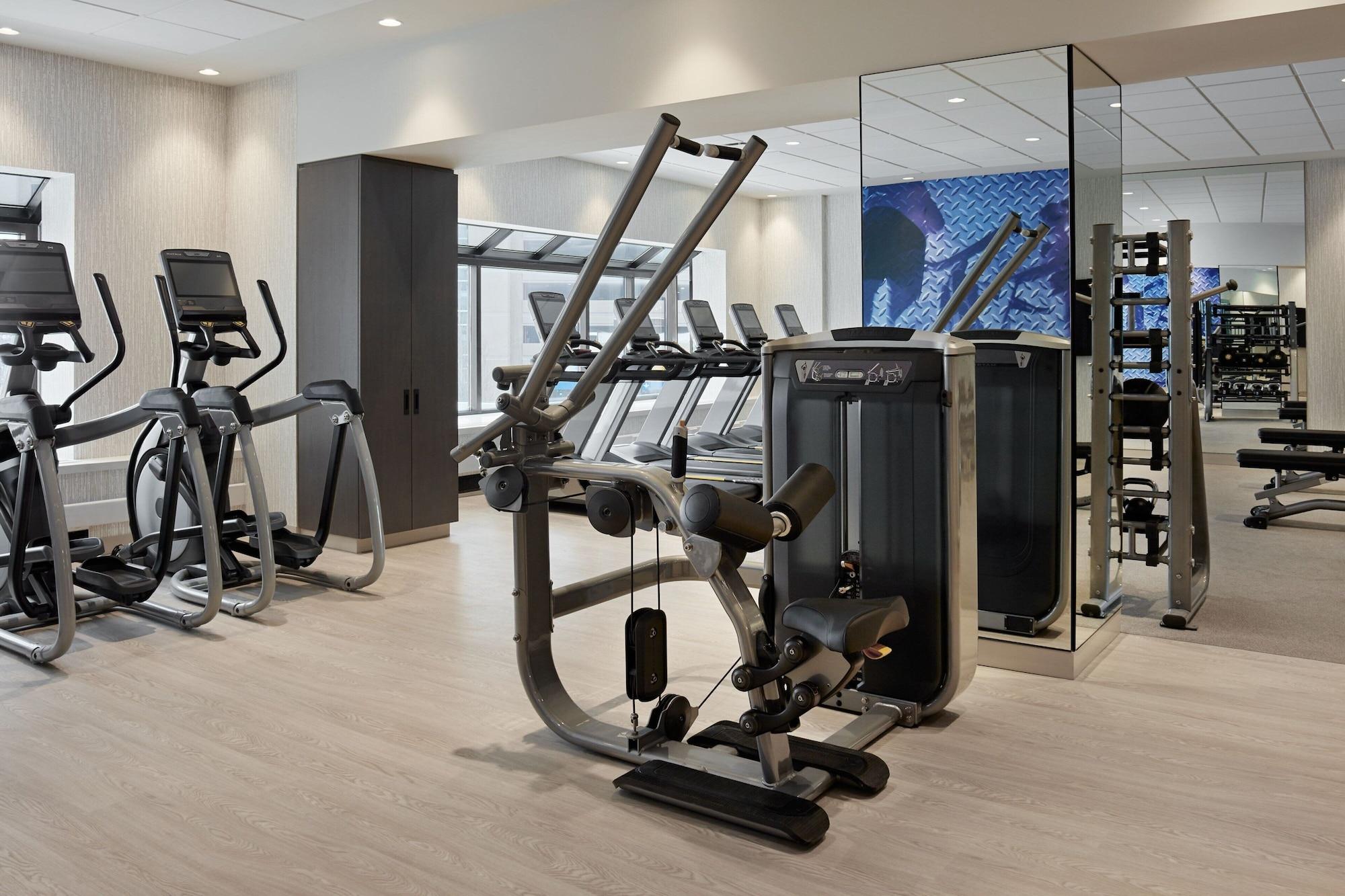 Gimnasio Delta Hotels by Marriott Calgary Airport In-Terminal