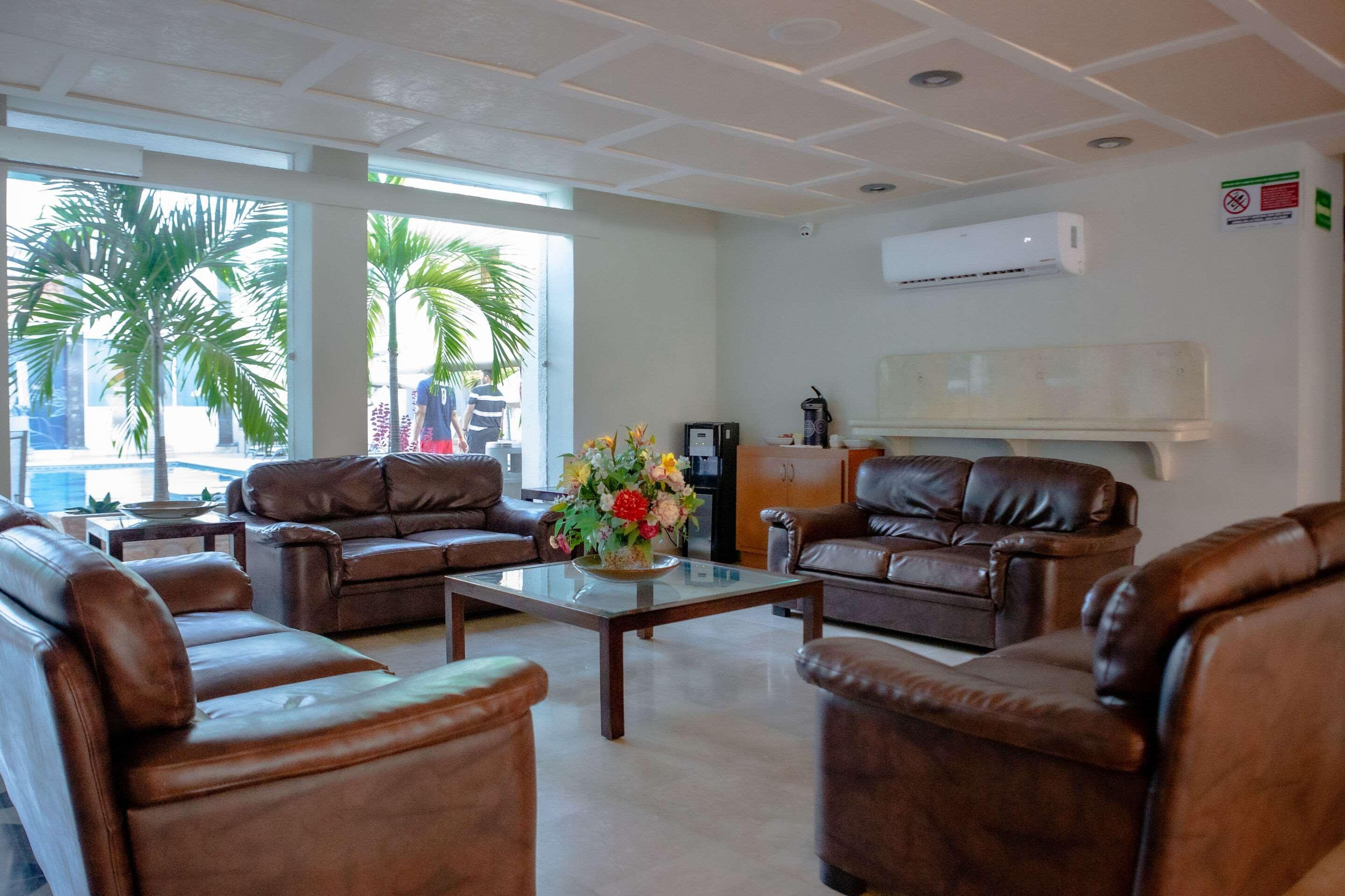 Vista Lobby Quality Inn Mazatlan