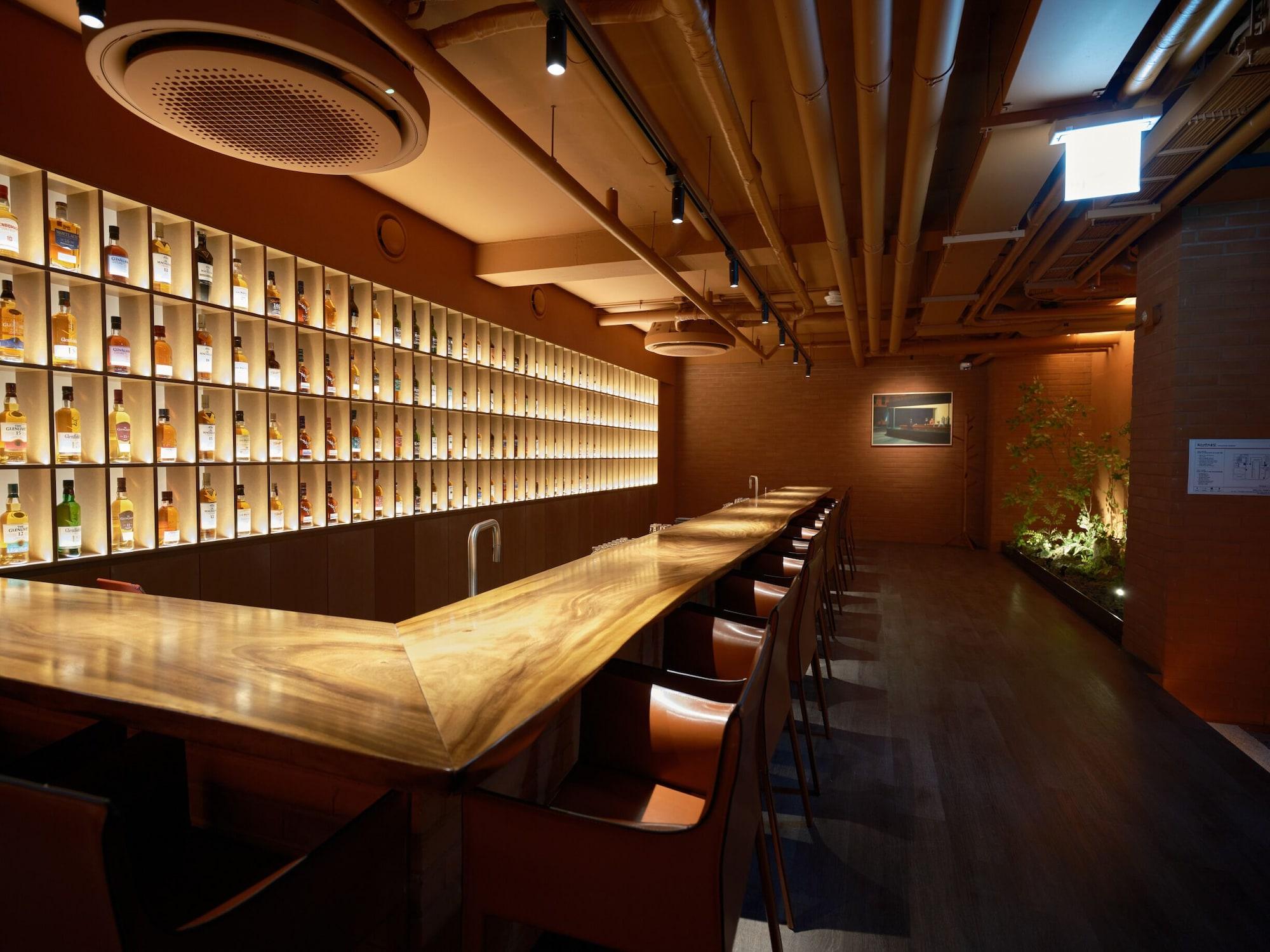 Bar/Salón UH Suite The Coex