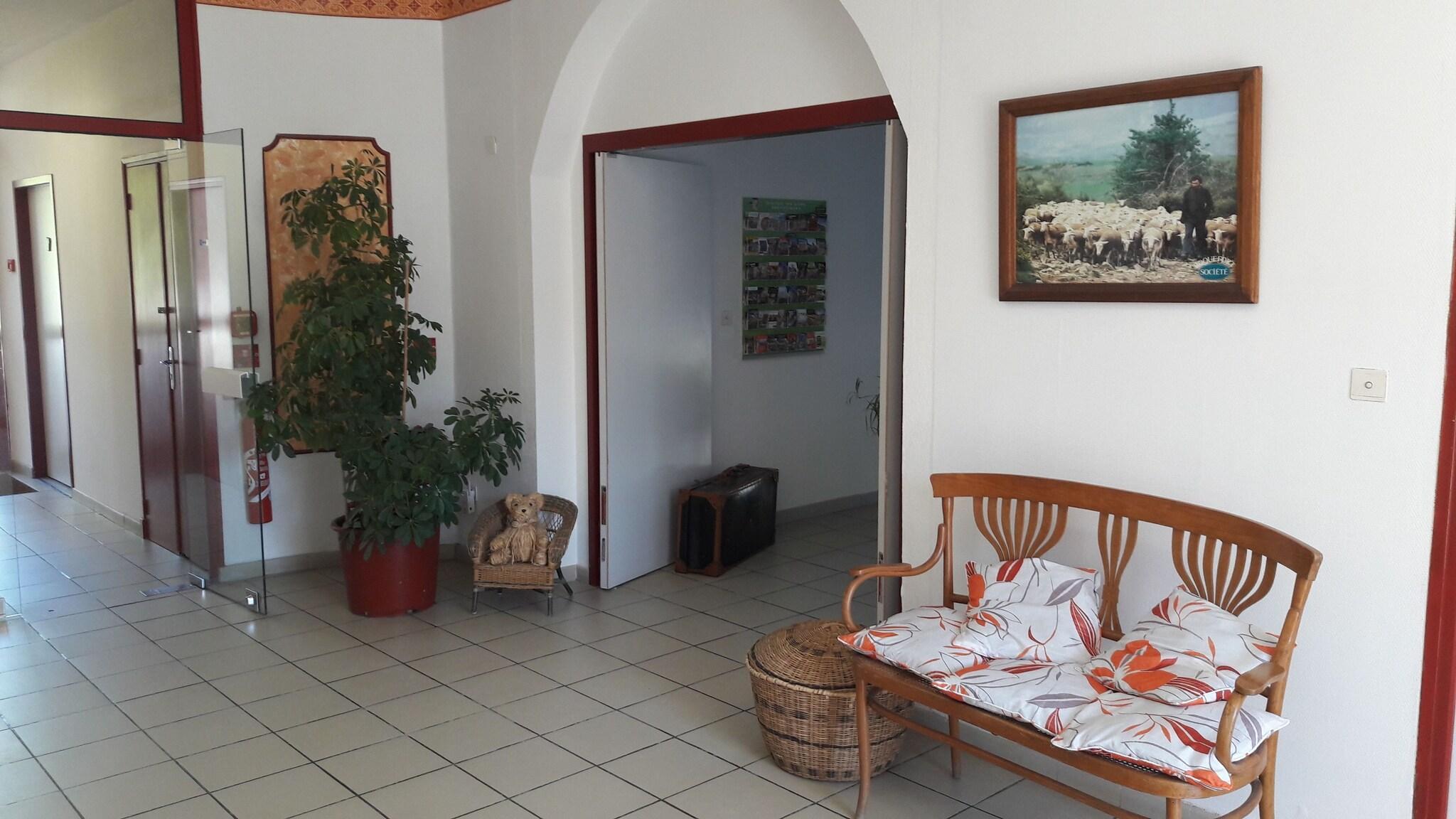 Vista Lobby Residence du Rougier