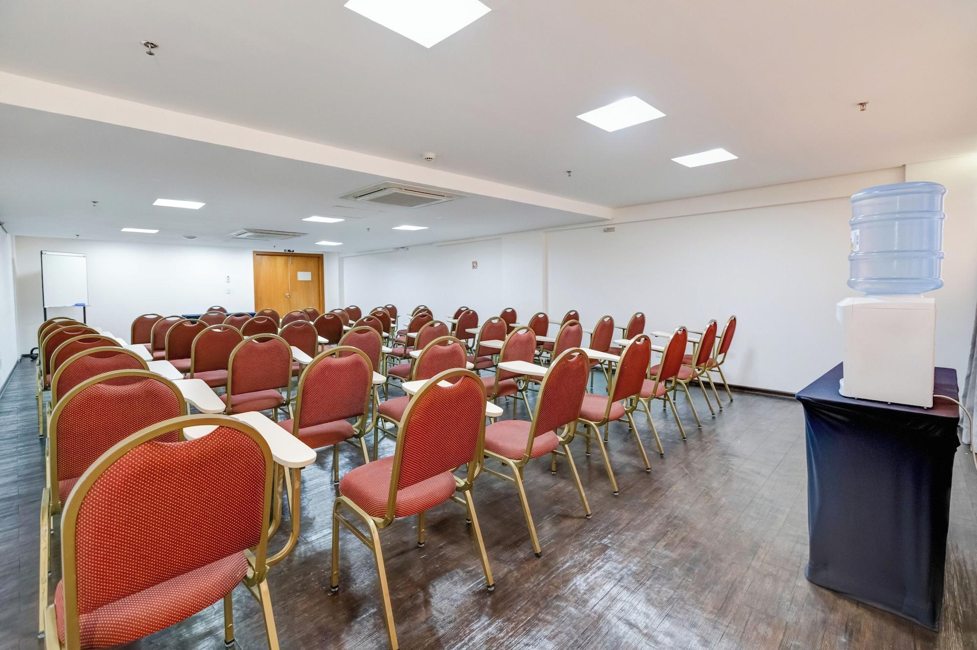 Sala de Reuniones Allia Gran Pampulha Suites