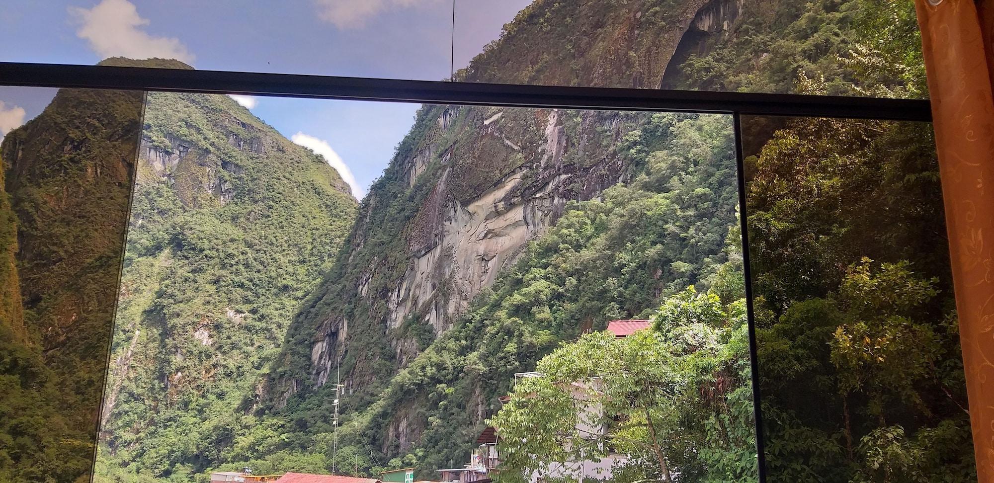 Lobby view Hostal Vista Waynapata