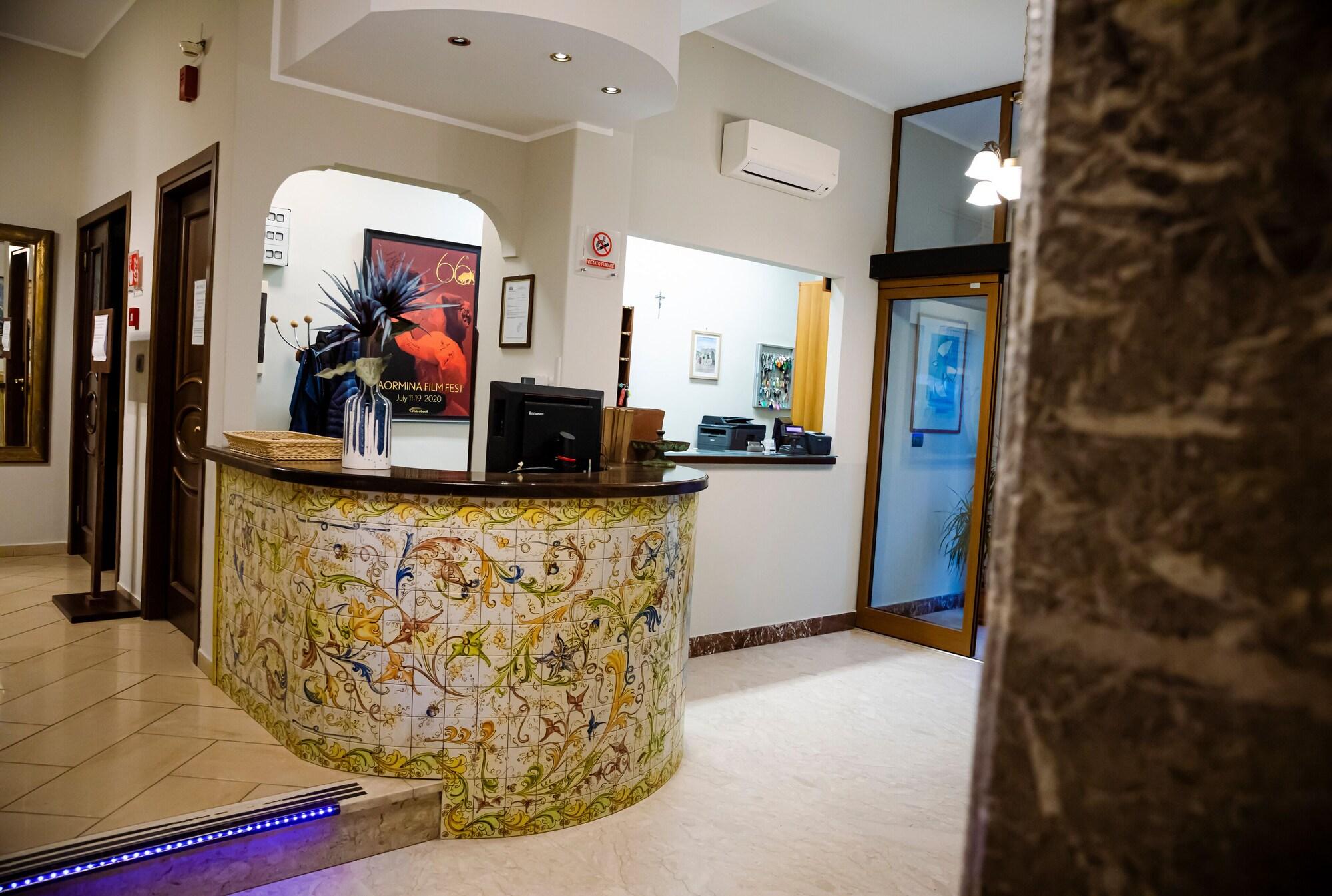 Vista Lobby Palazzo Durante