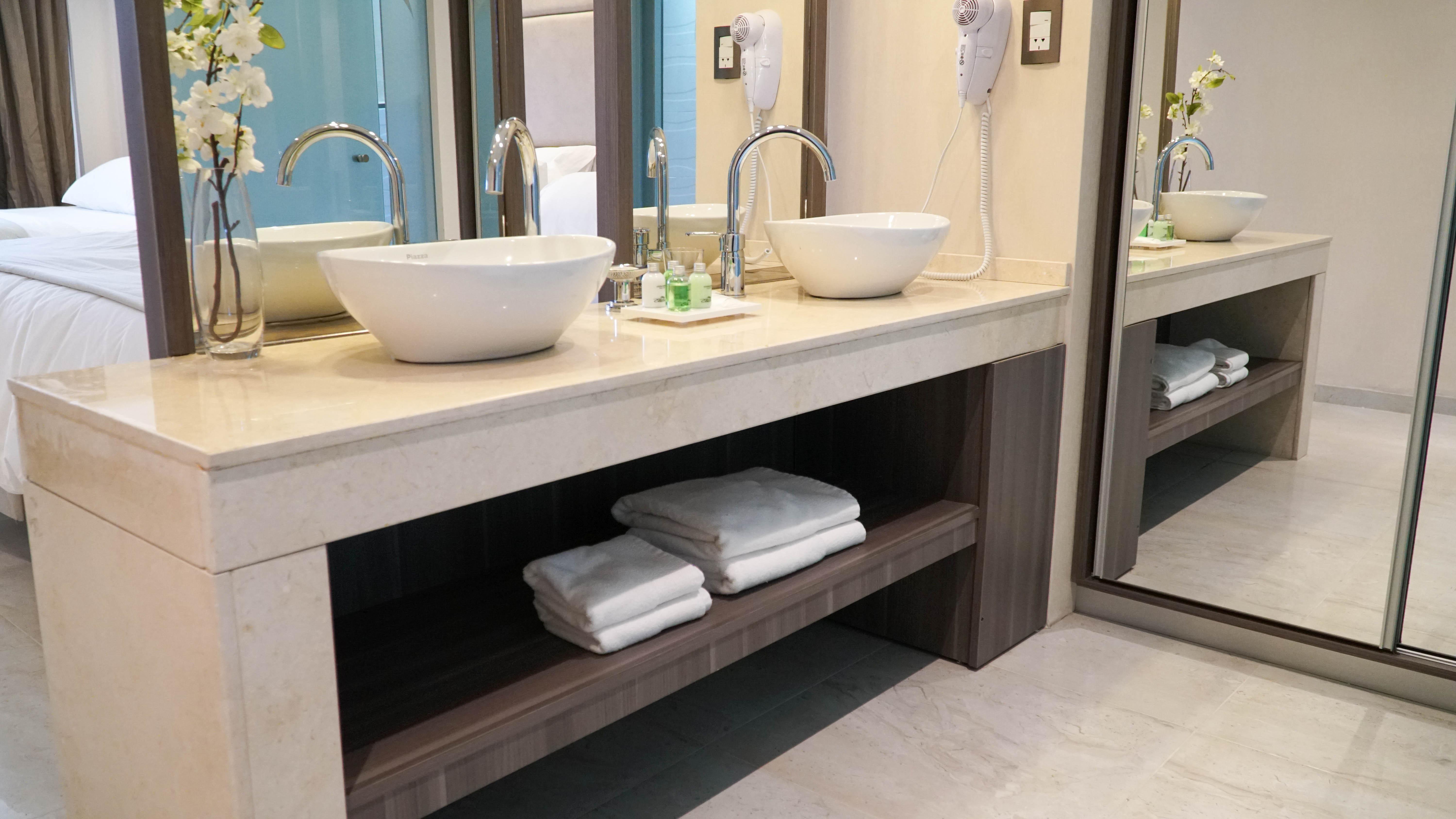 Baño Eleton Resort & SPA