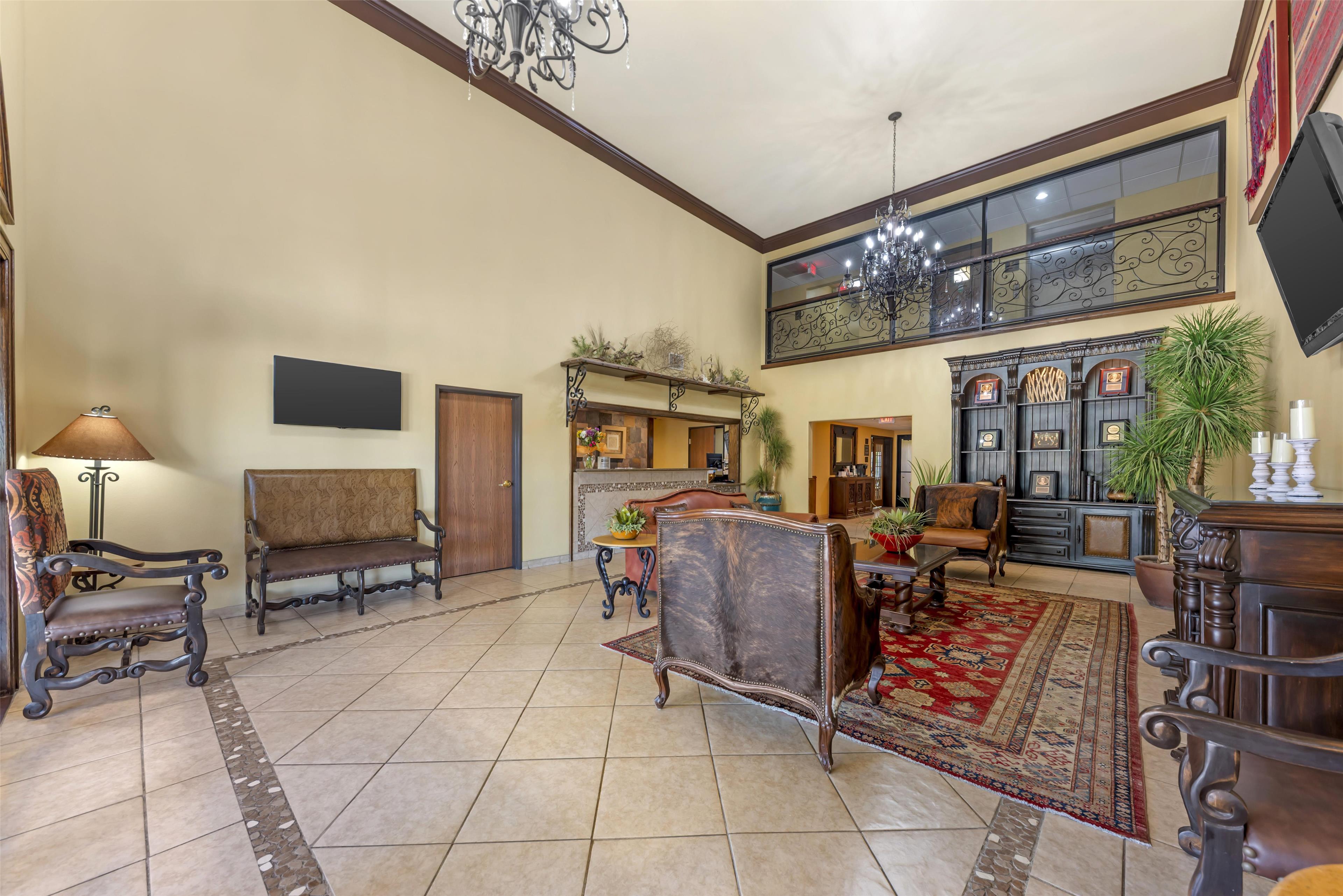 Vista Lobby Best Western San Isidro Inn